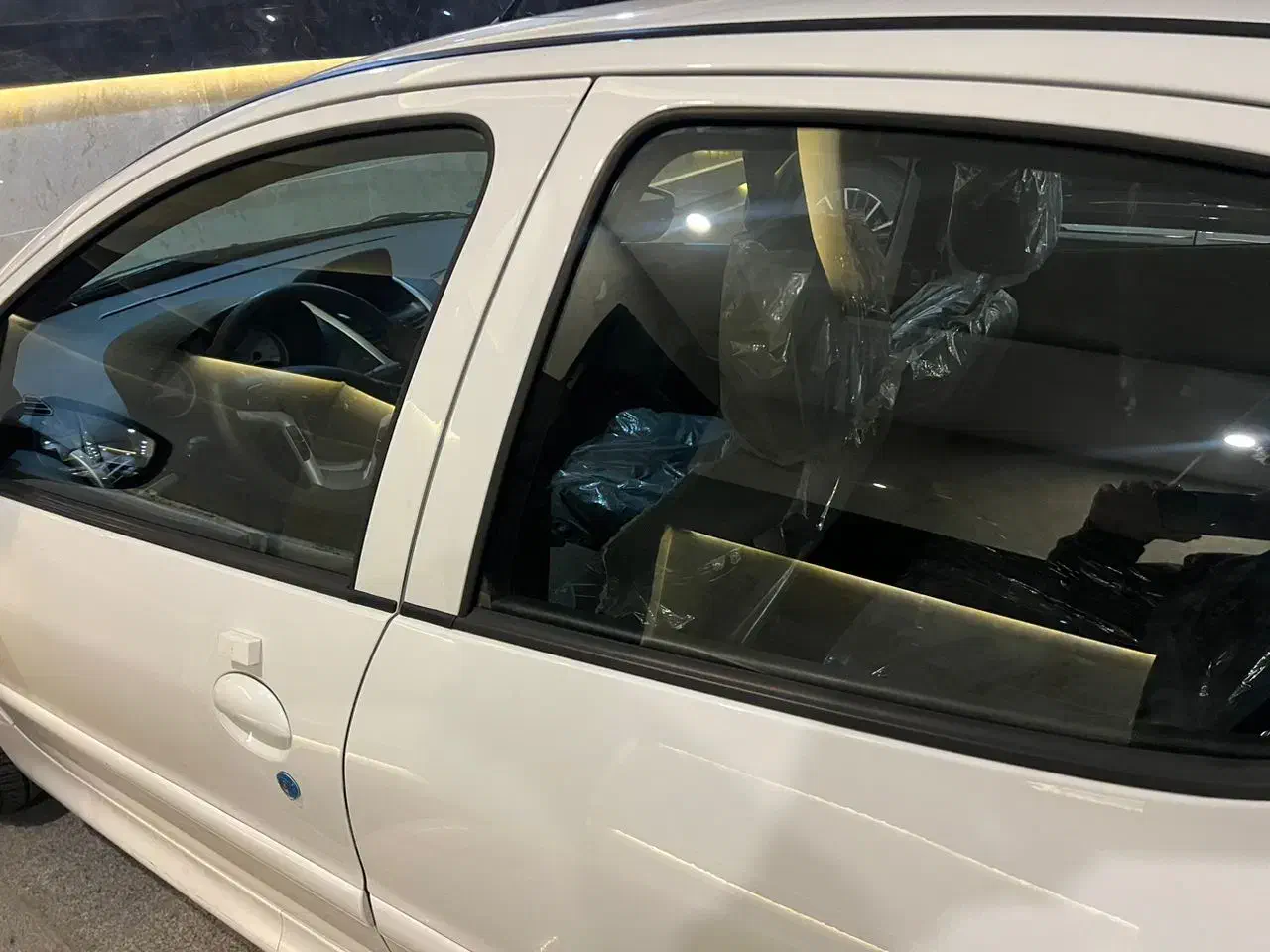 پژو 207|خودرو سواری و وانت|اندیشه, اندیشه فاز ۱|دیوار