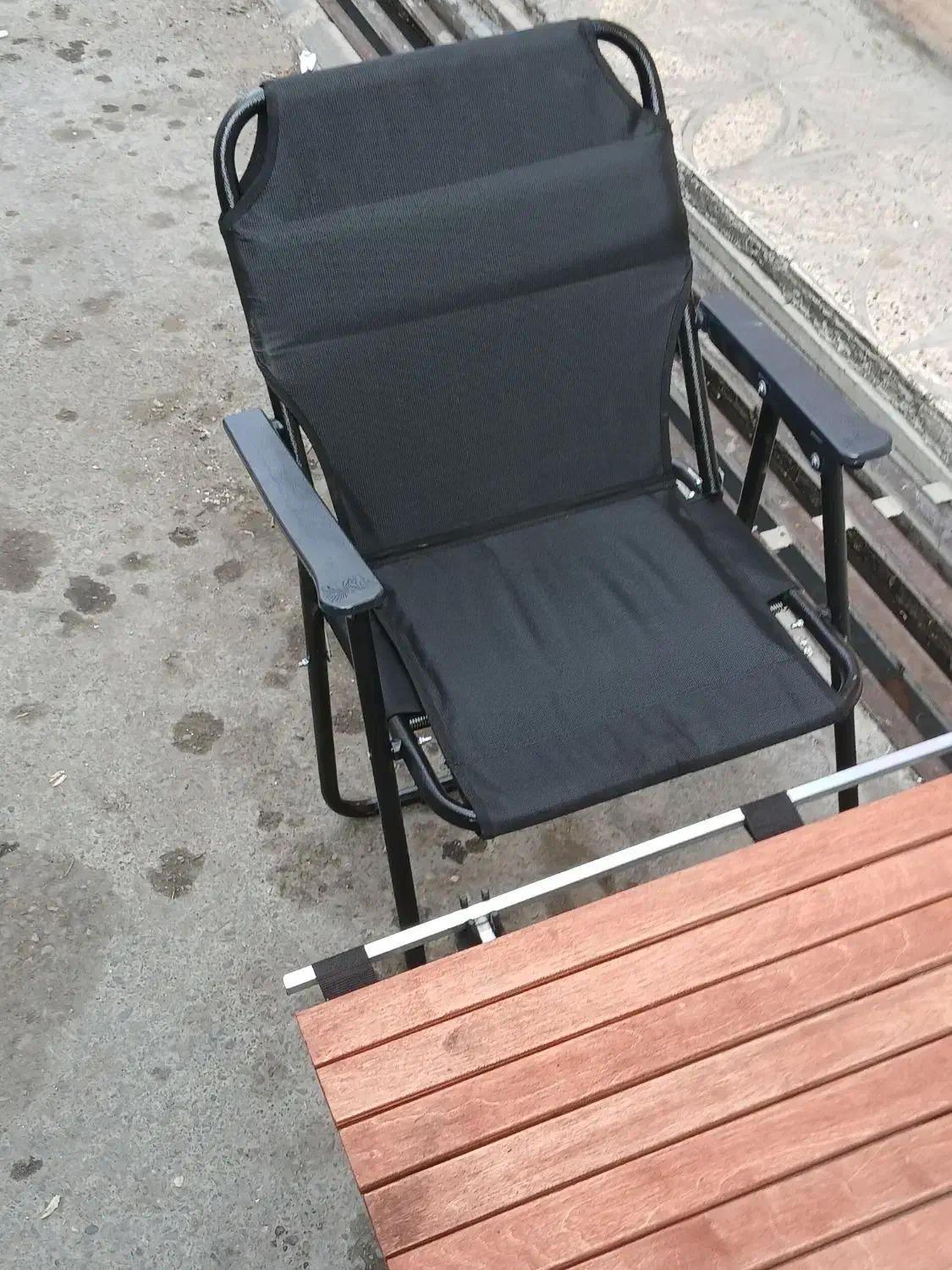 صندلی مسافرتی با میز چوبی|صندلی و نیمکت|نسیمشهر, |دیوار