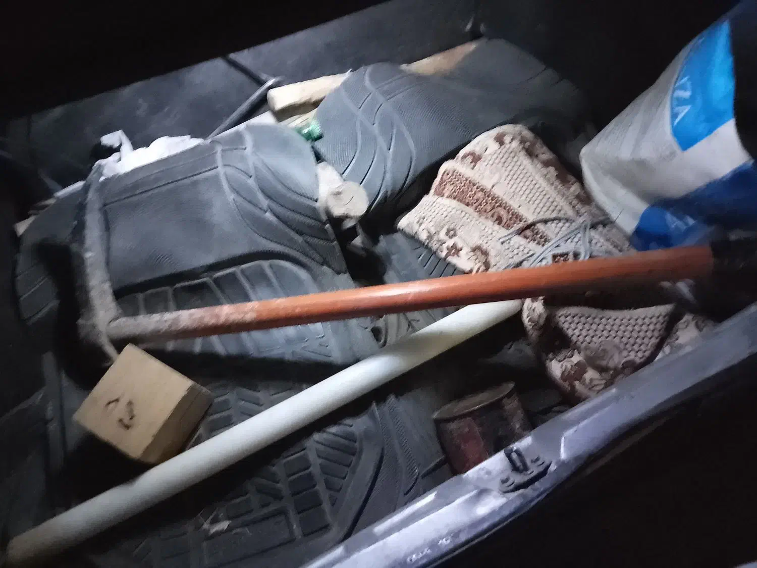 کلنگ سنگین|ابزارآلات|گلبهار, شهر جدید گلبهار|دیوار