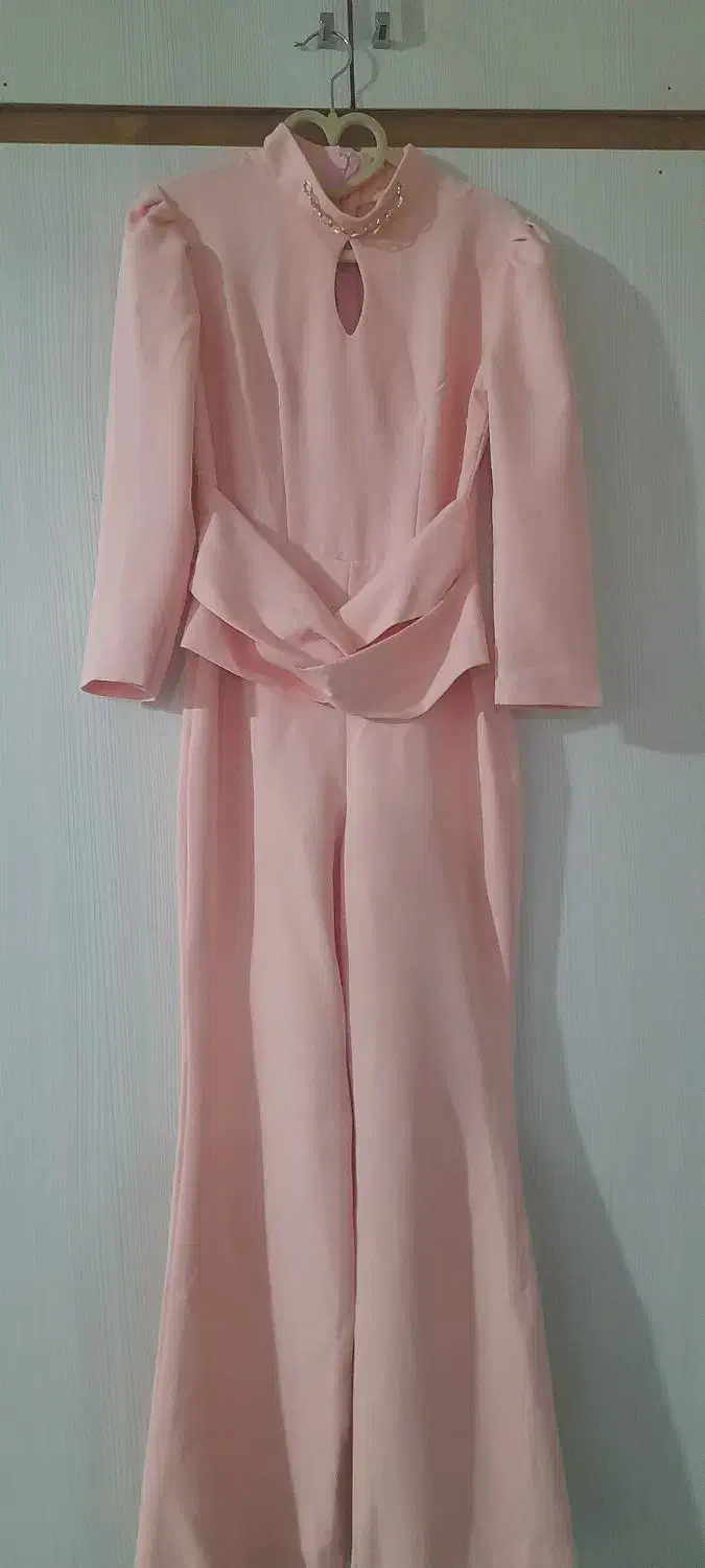 لباس مجلسی|لباس|گالیکش, |دیوار