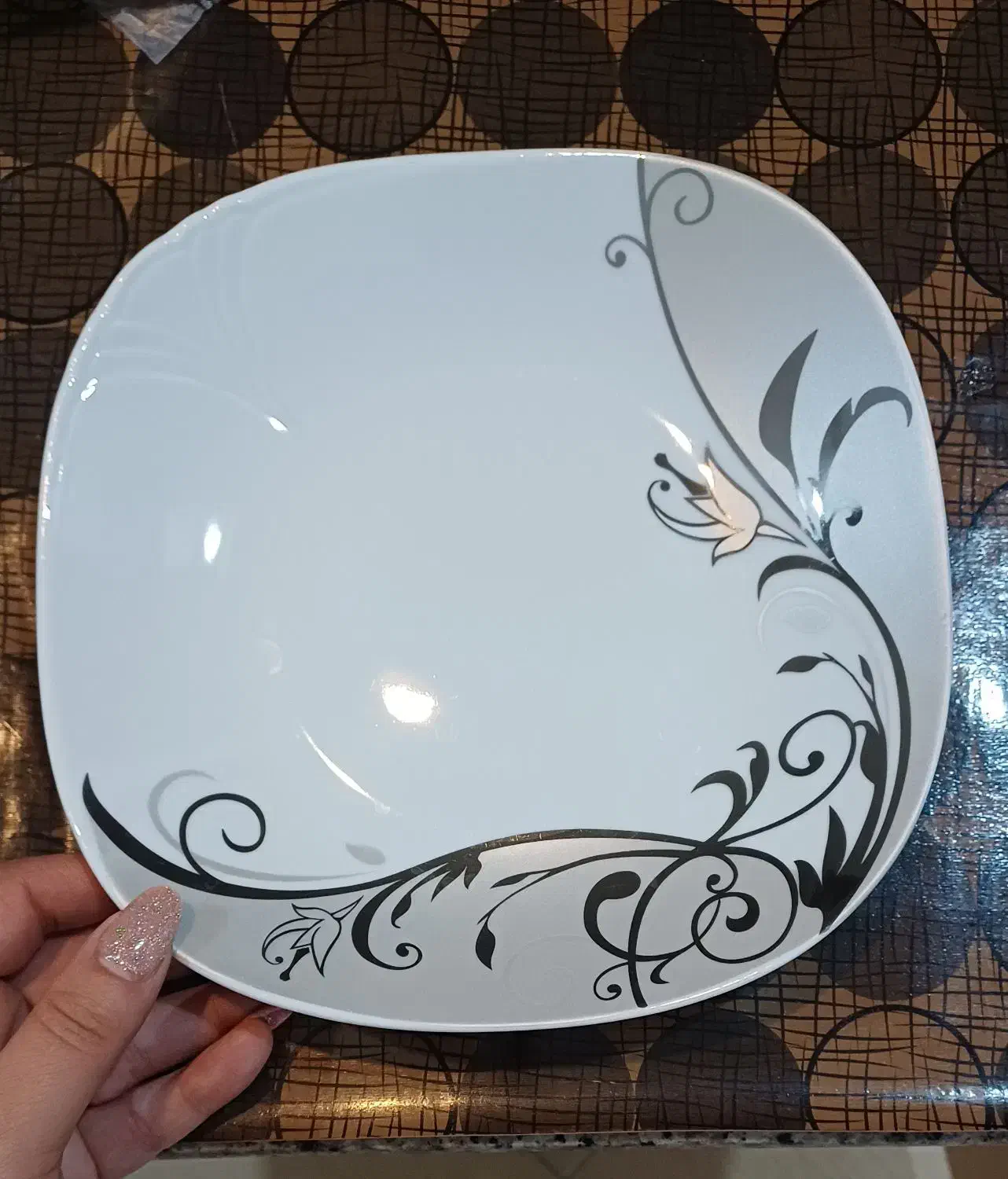 سرویس ۱۲ نفره چینی مقصود|ظروف سرو و پذیرایی|تیران, |دیوار