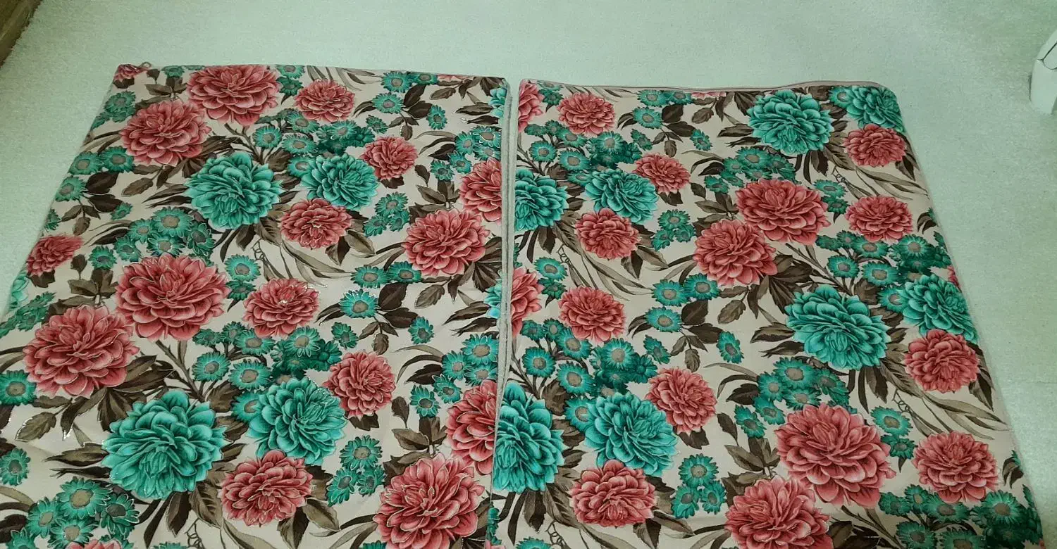 روبالشتی|رختخواب، بالش، پتو|قم, بنیاد|دیوار