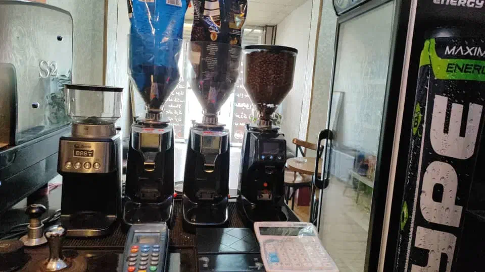 فروش وسایل مغازه قهوه فروشی|کافیشاپ و رستوران|حاجی آباد, |دیوار