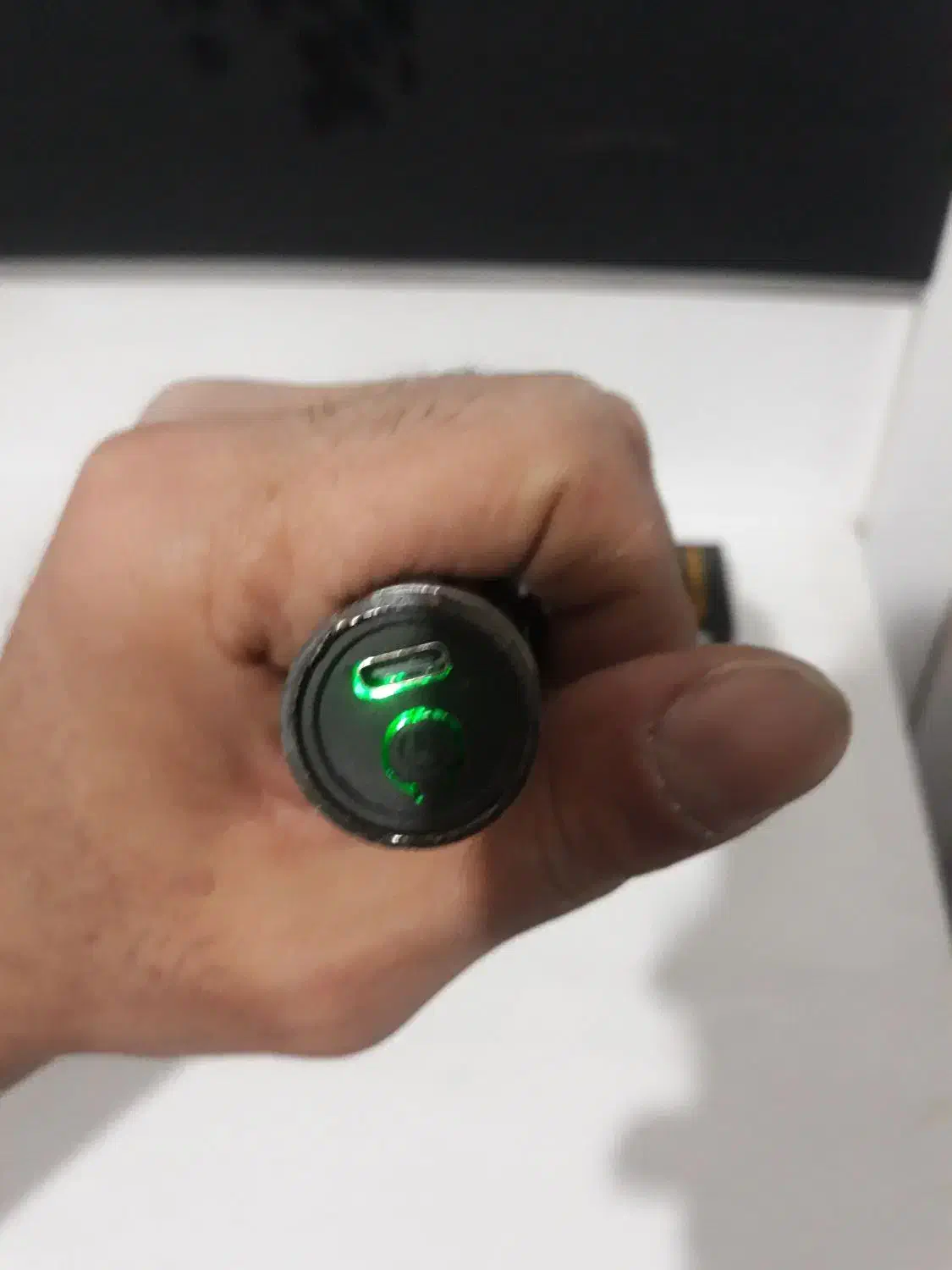 ریش تراش طرح استخونی|آرایشی، بهداشتی، درمانی|بومهن, |دیوار