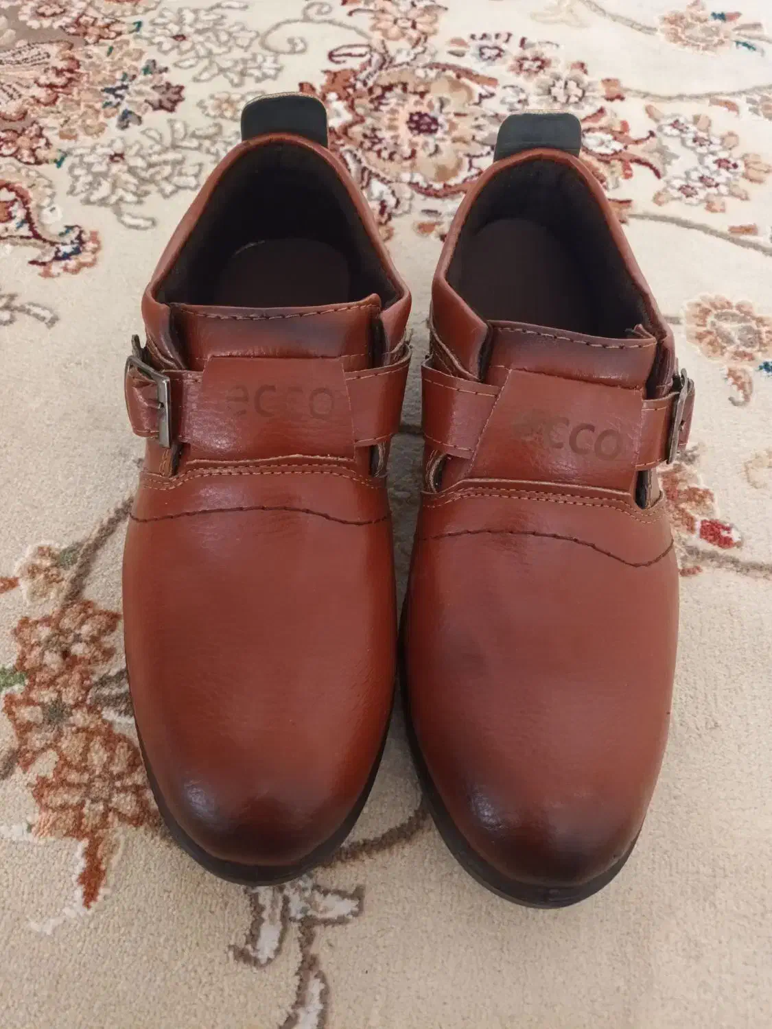 کفشمردانهنو|کیف، کفش، کمربند|سراب, |دیوار