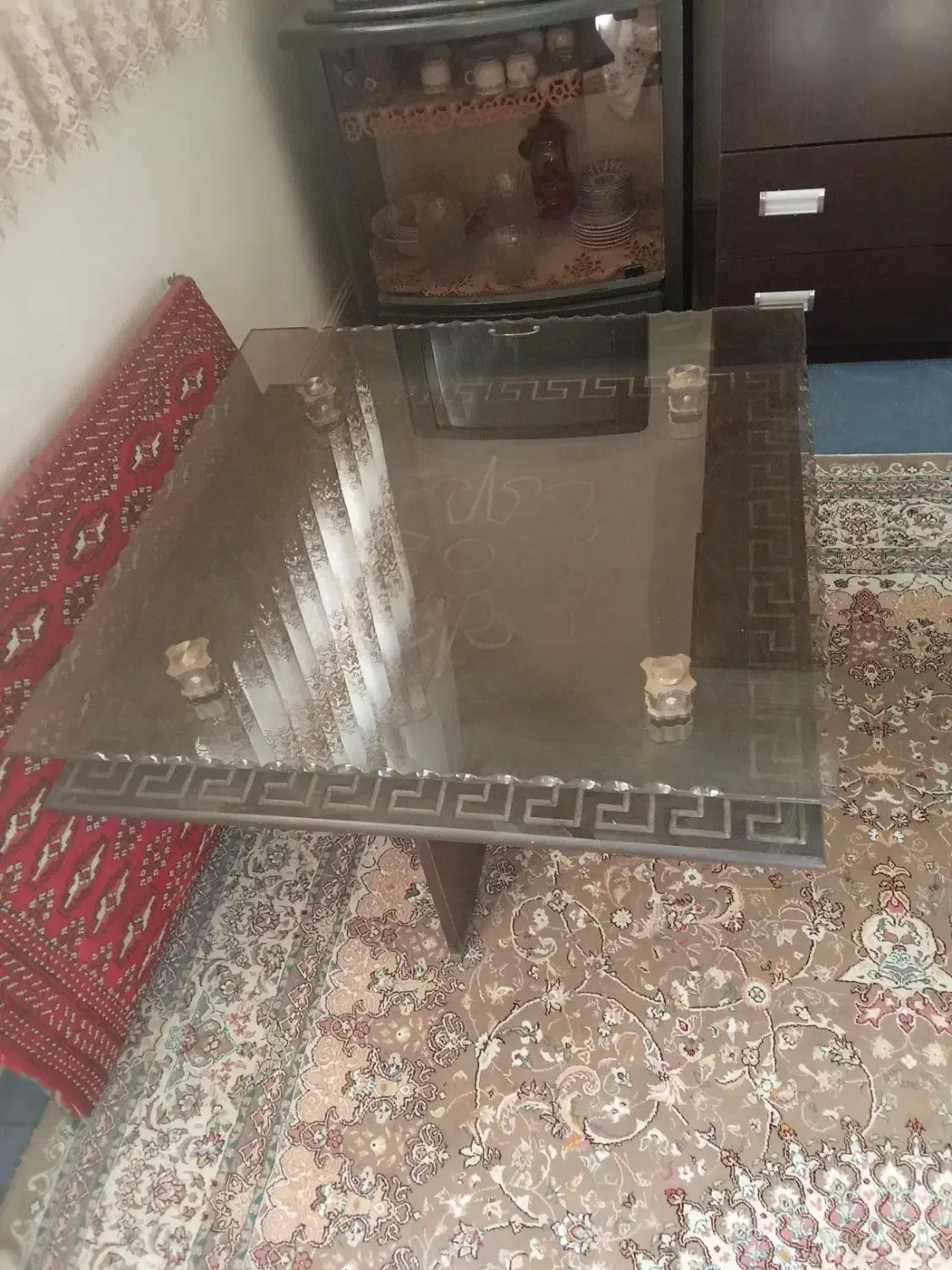 فروش وسایل منزل|مبلمان خانگی و میز عسلی|اندیشه, اندیشه فاز ۴|دیوار