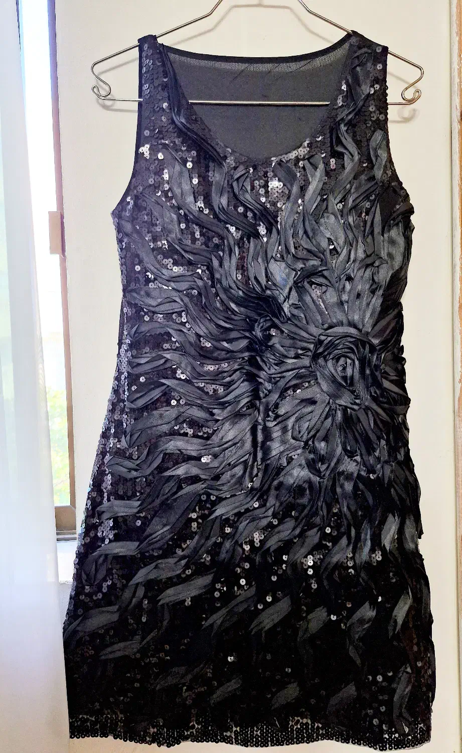 پیراهن مجلسی|لباس|آمل, |دیوار