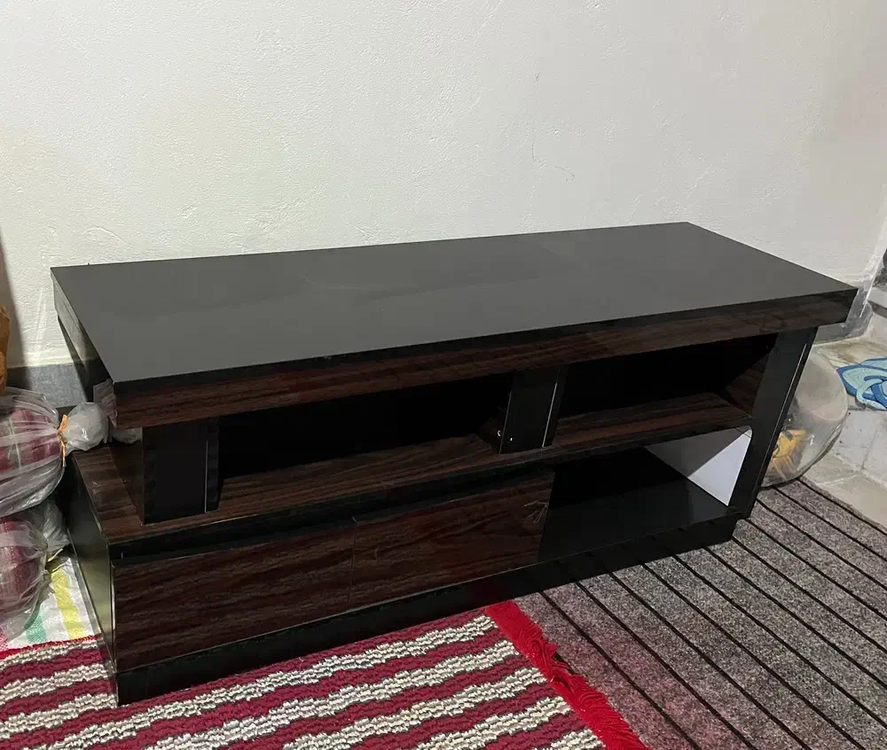 میز تلویزیون ب همراه میز کامپیوتر|میز تلویزیون|نظرآباد, شهرک آزادگان|دیوار