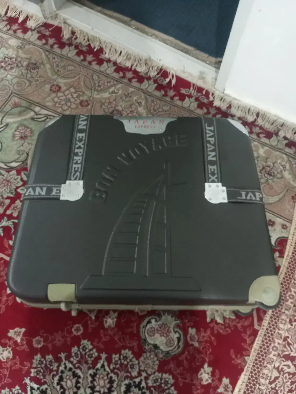 چمدان مسافرتی بزرگ|کیف، کفش، کمربند|مرند, |دیوار