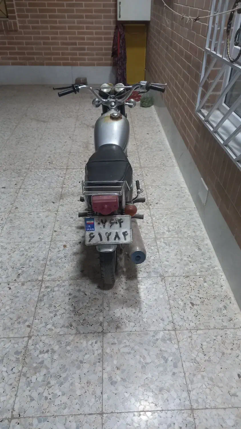 موتور هوندا سی جی نقره ای|موتورسیکلت|سبزوار, پاسداران|دیوار