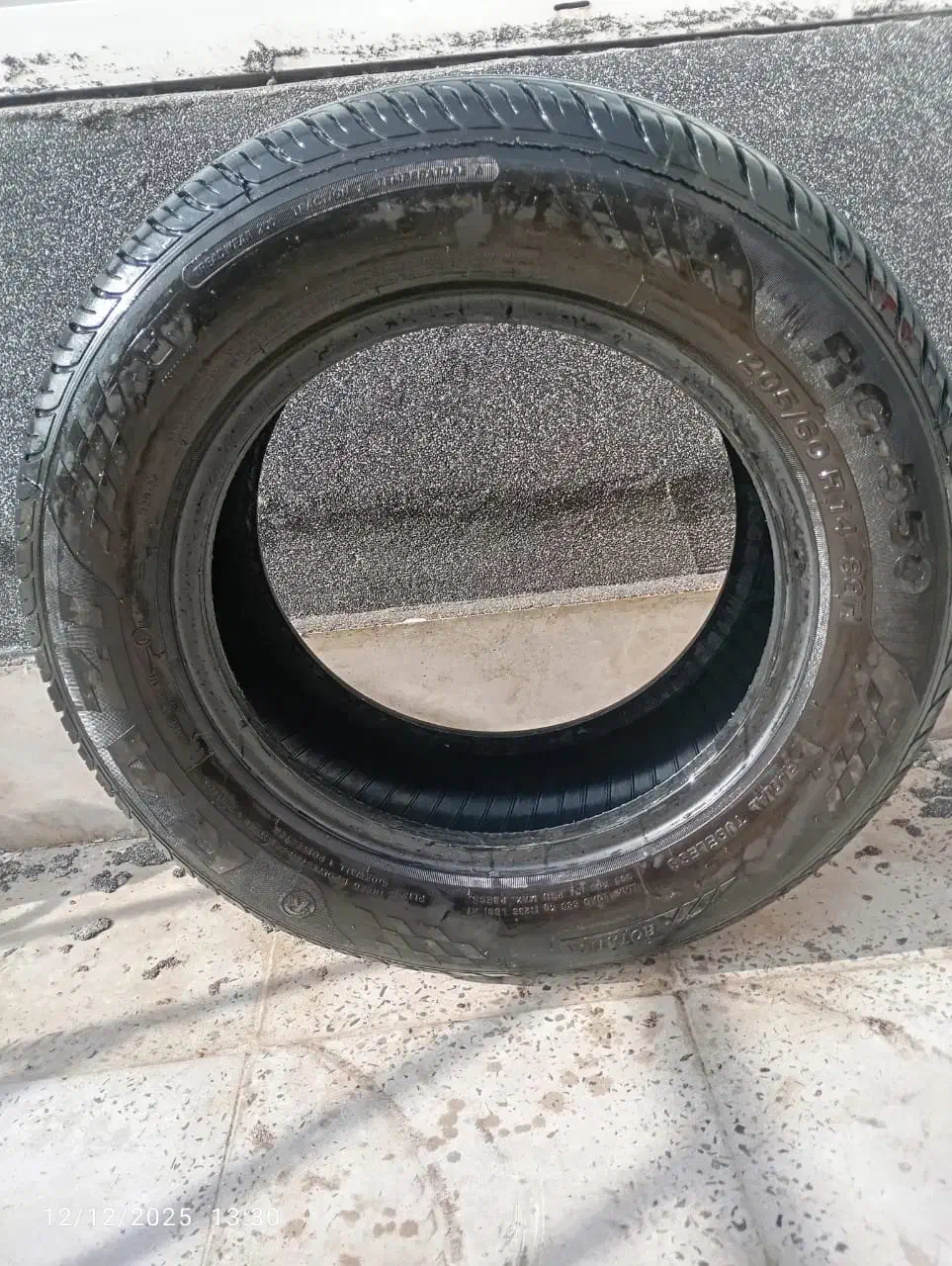 یک جفت لاستیک پهن پژو آرم شیر جلو پنجره وآینه ۲۰۶|قطعات یدکی و لوازم جانبی|هشتگرد, شهرک ایران خودرو|دیوار