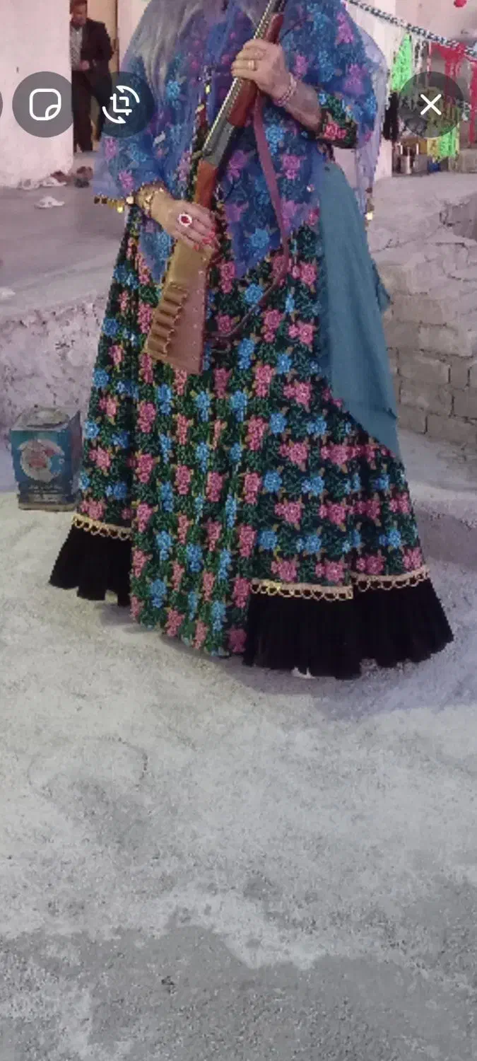 لباس مخمل مهر دوزی|لباس|یاسوج, |دیوار