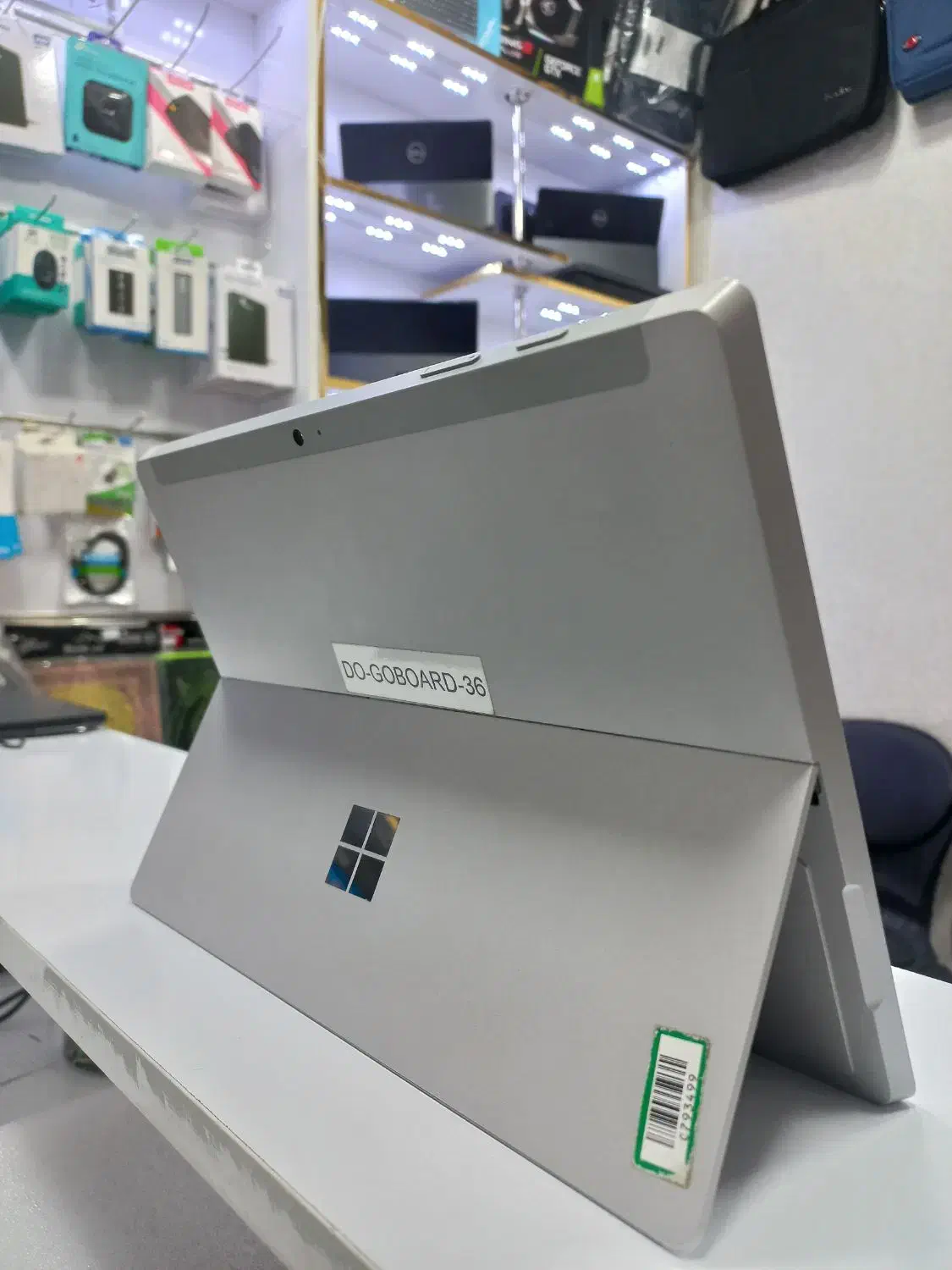 surface go یه همراه دوست داشتنی|رایانه همراه|قم, ارم|دیوار