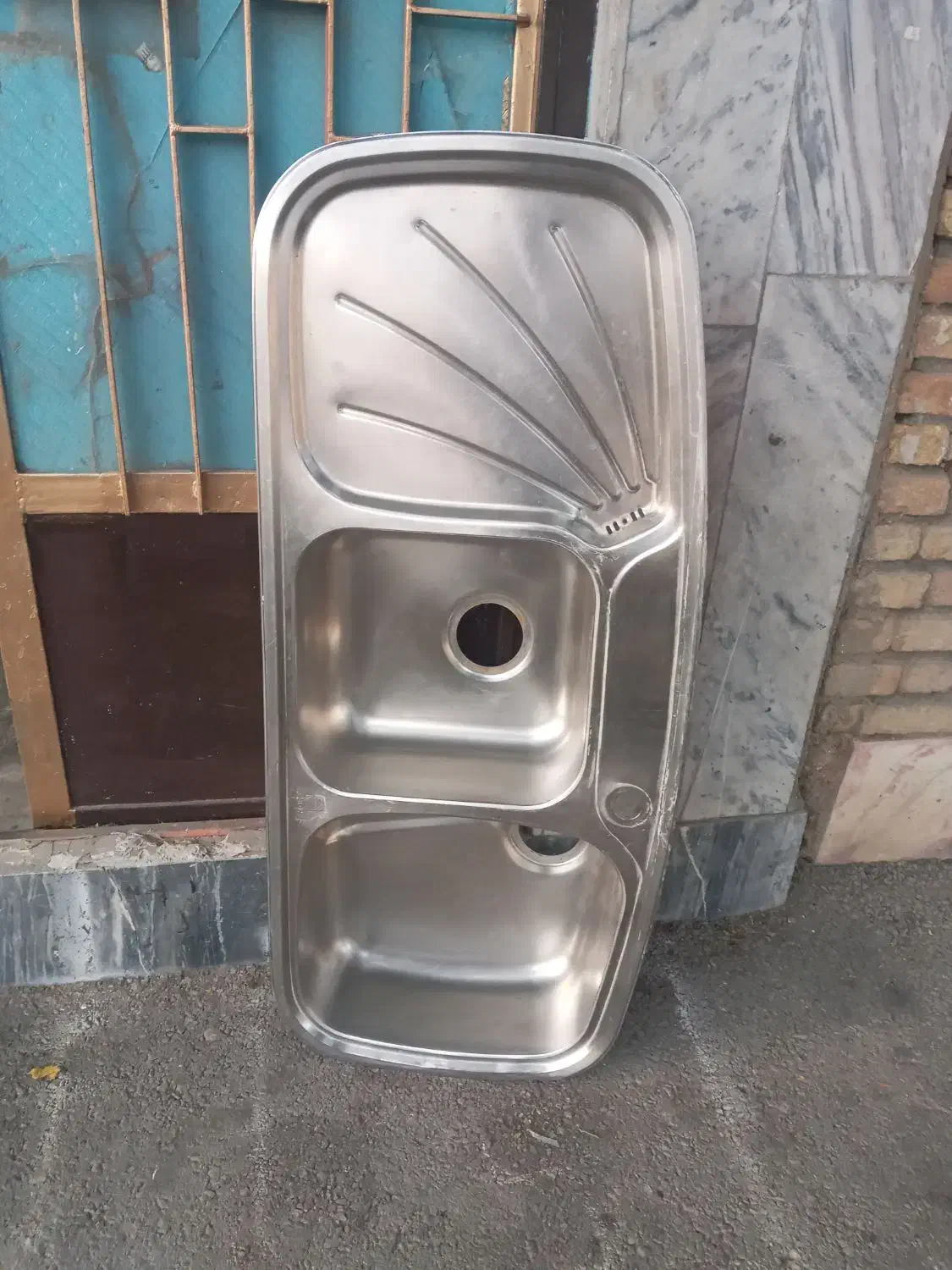 سینک ظرفشویی|مصالح و تجهیزات ساختمان|بروجرد, |دیوار