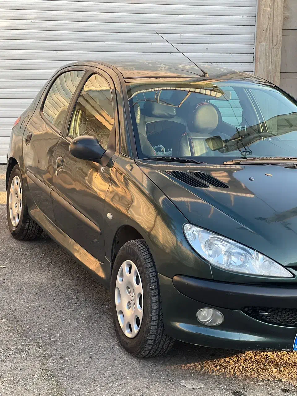 پژو ۲۰۶ فروش فوری|خودرو سواری و وانت|رودسر, |دیوار