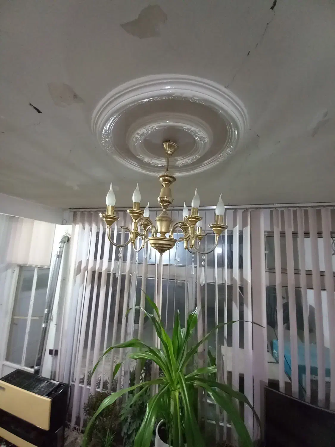 لوستر|لوستر و چراغ آویز|اصفهان, شاهد|دیوار