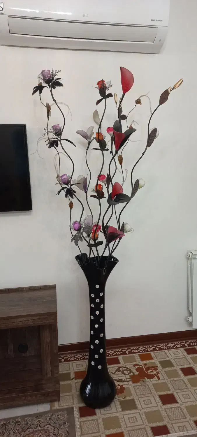 گل وگدان بسیار تمیز وسالم|گل مصنوعی|گرمدره, |دیوار