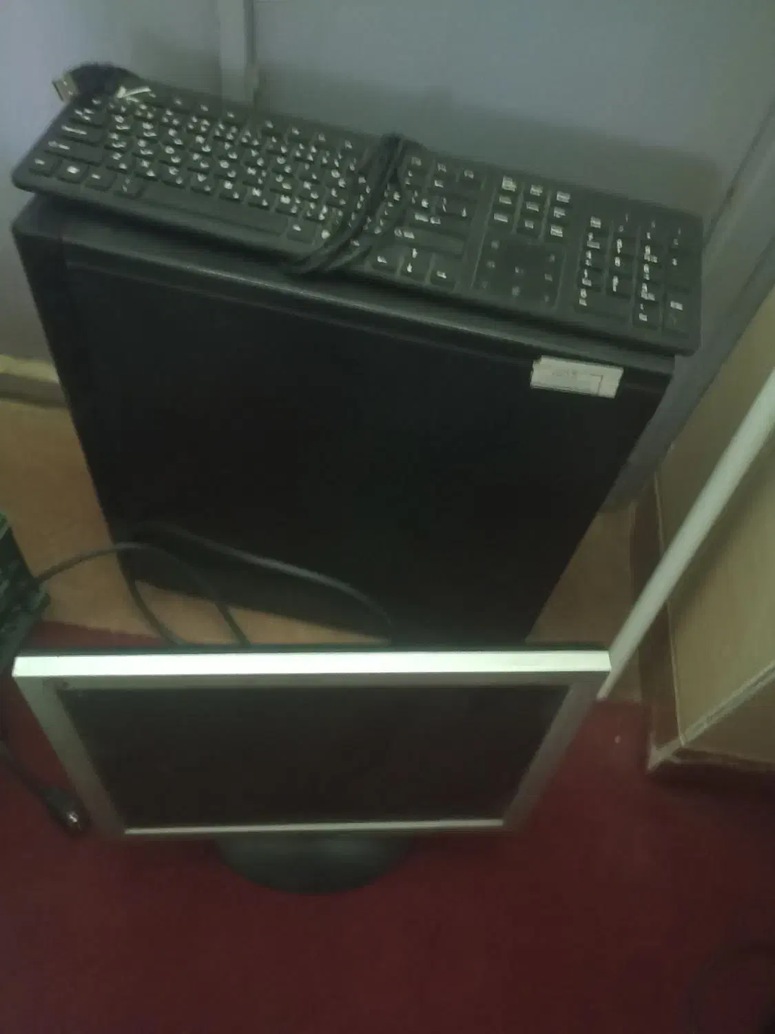 یک عدد کیس کامپیوتر و دوعدد باند|قطعات و لوازم جانبی رایانه|فاریاب, |دیوار