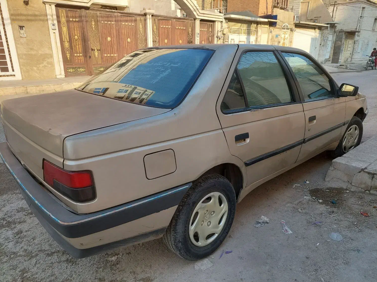 ماشین پژو ۴۰۵ مدل ۸۳|خودرو سواری و وانت|اهواز, کمپلو شمالی|دیوار