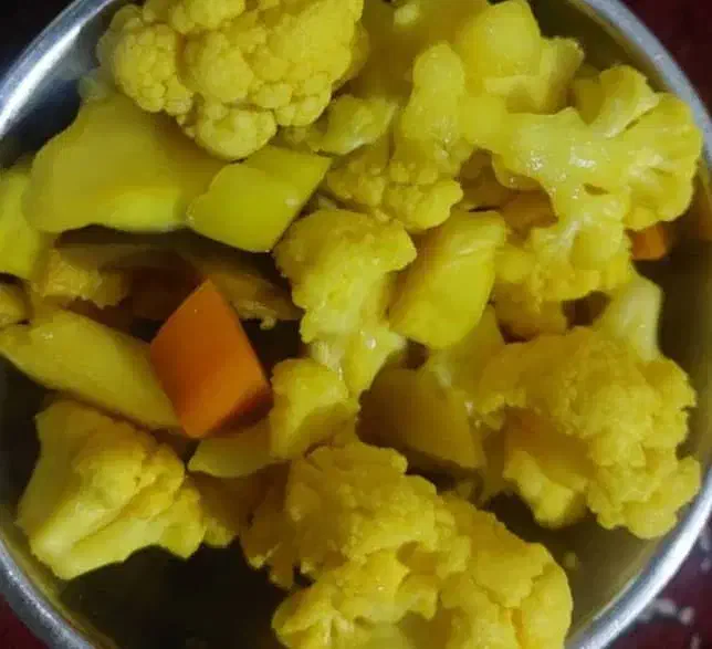 فروش انواع ترشیجات با طعمی بی نظیر|خوردنی و آشامیدنی|شیراز, کوشک میدان|دیوار