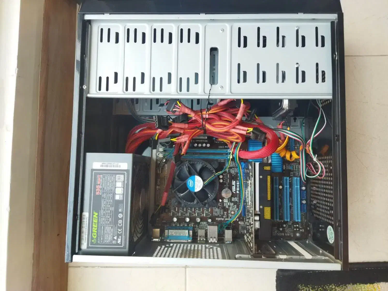 کیس و مانیتور|رایانه رومیزی|تهران, شهرک شهید باقری|دیوار