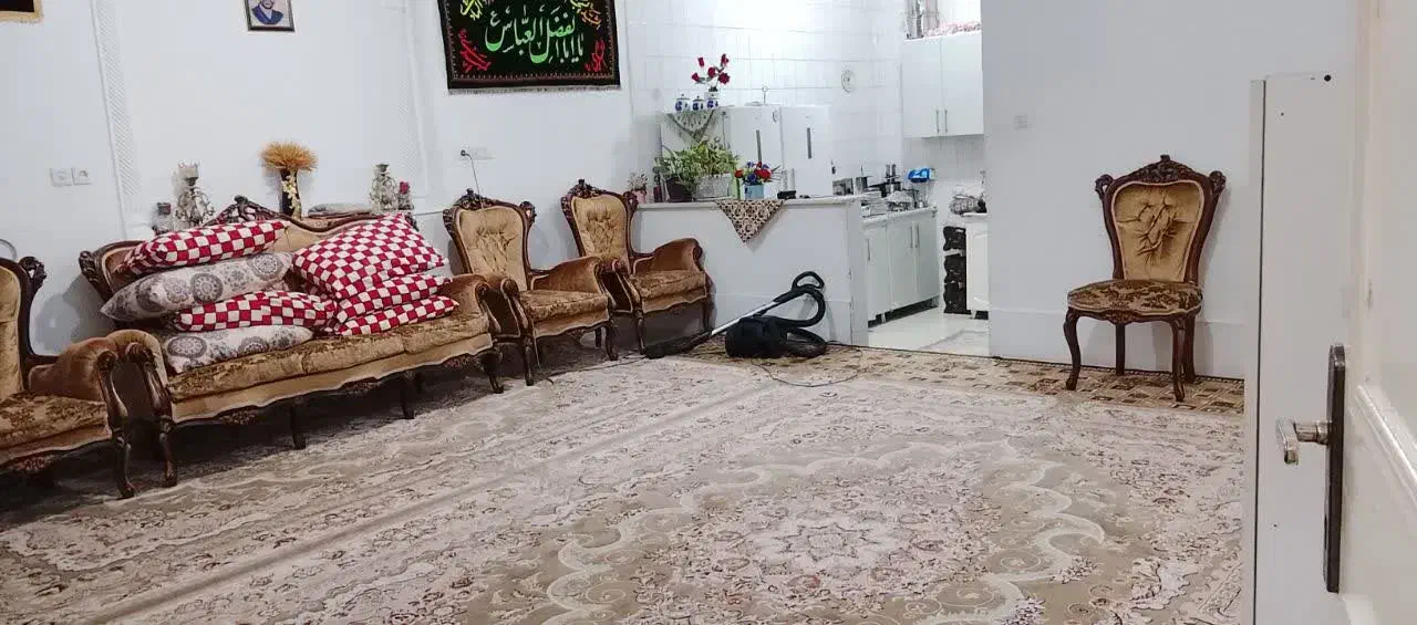 زیرزمین راه جدا تمیزپرنور دربست|اجارهٔ خانه و ویلا|قم, زنبیل آباد|دیوار