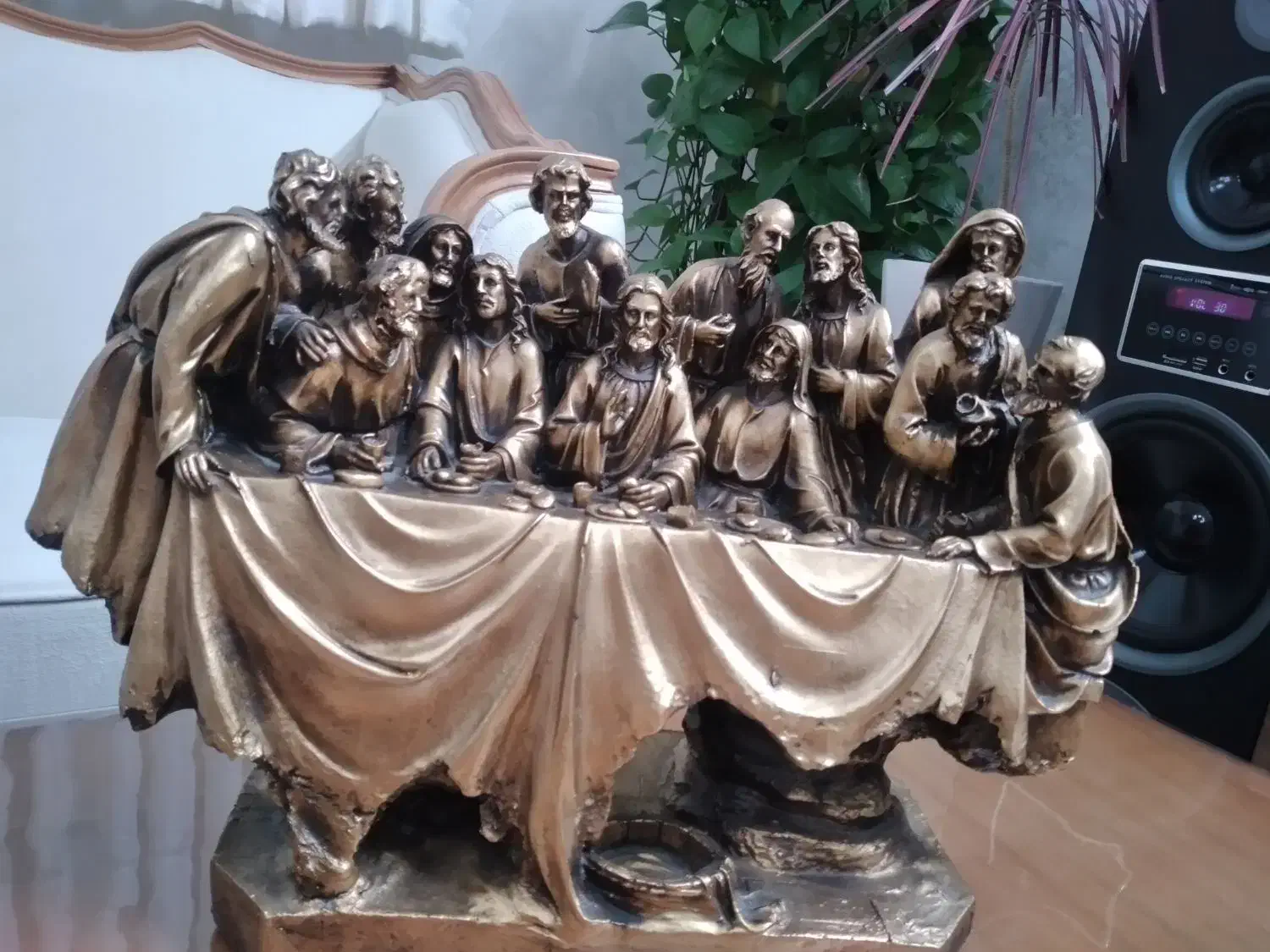 مجسمه|مجسمه، تندیس، ماکت|اصفهان, دستگرده|دیوار