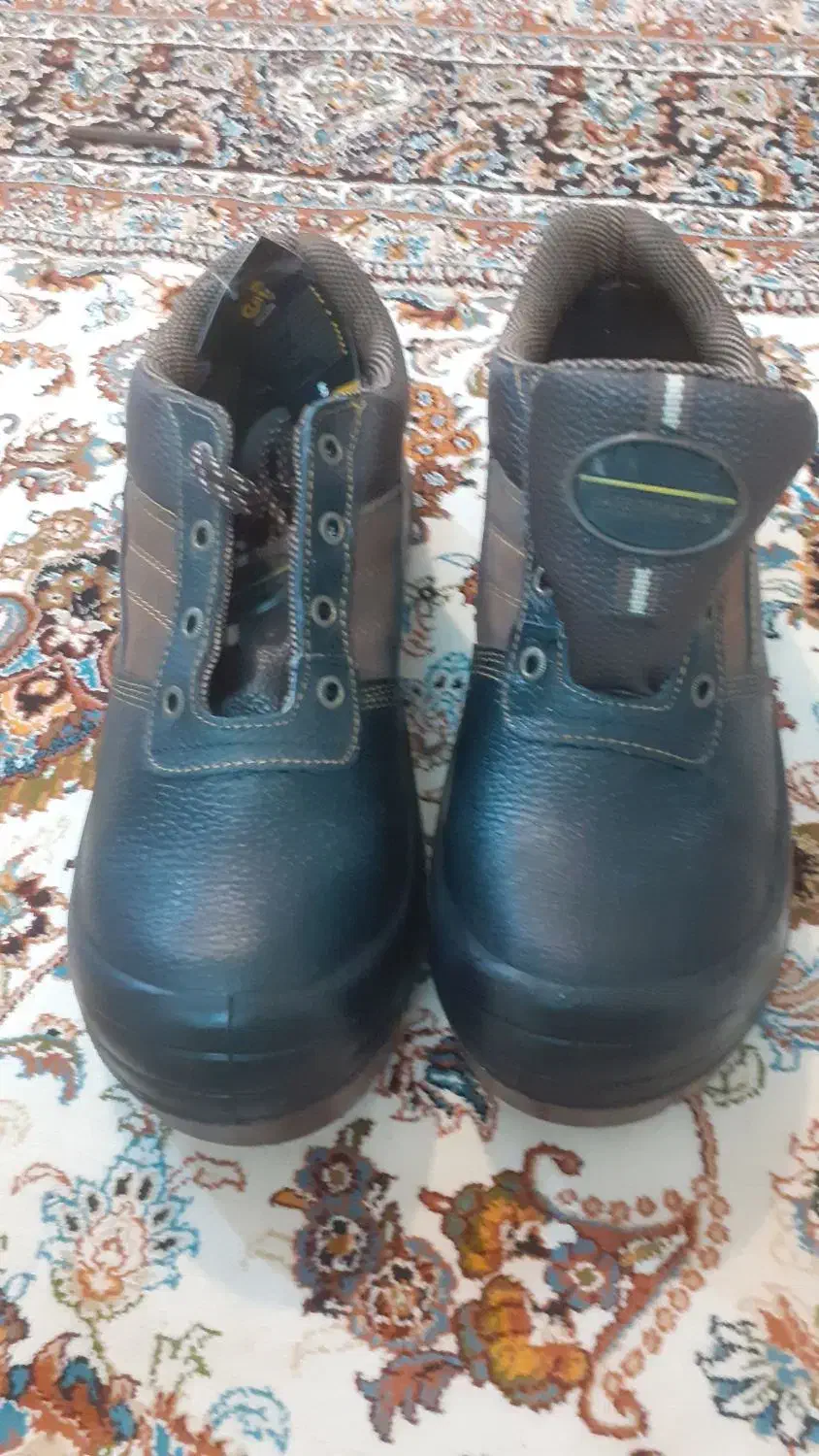 کفش ایمنی۴۲|کیف، کفش، کمربند|شاهینشهر, شهرک میلاد|دیوار