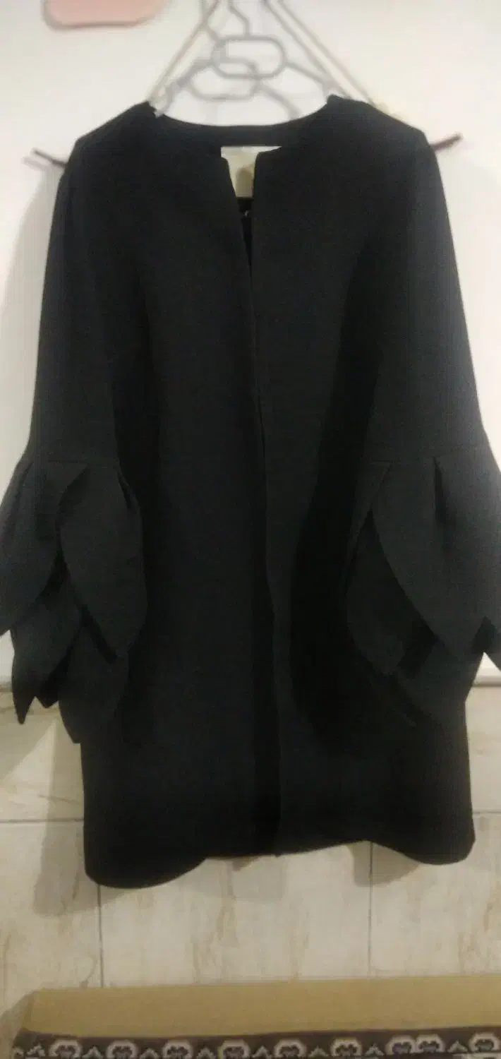 مانتو|لباس|نیشابور, میدون بار|دیوار