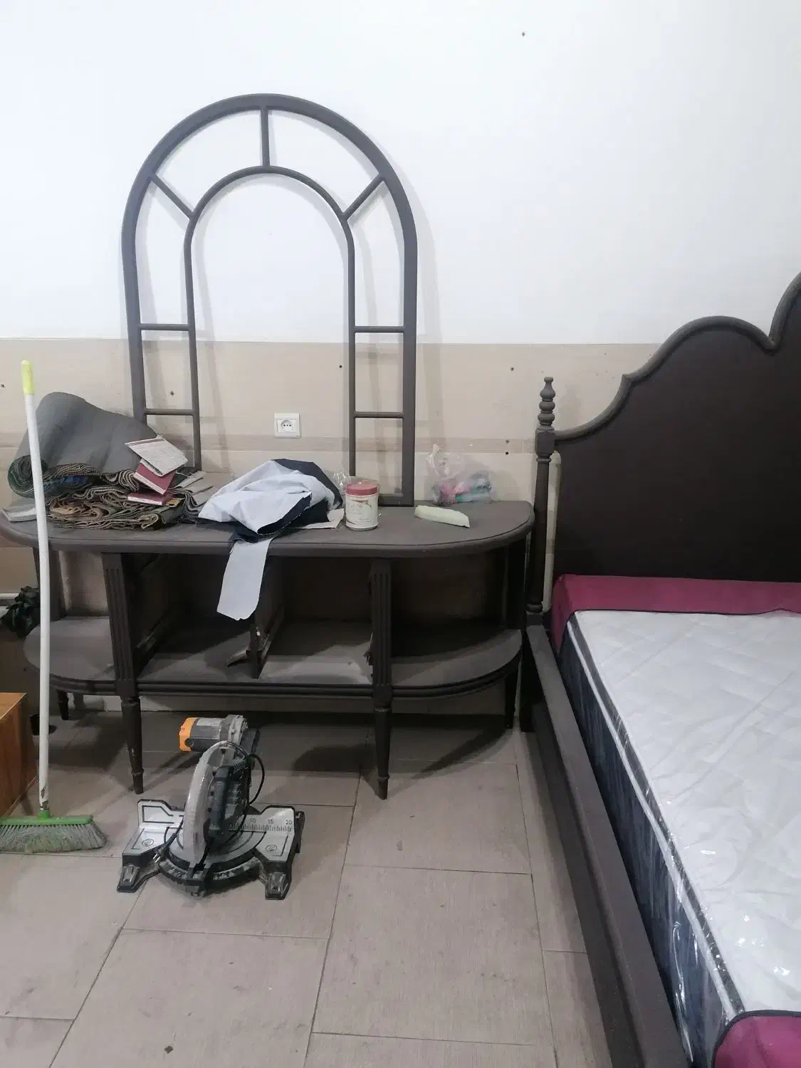 تخت خواب با تشک|تخت و سرویس خواب|رشت, ولکس|دیوار