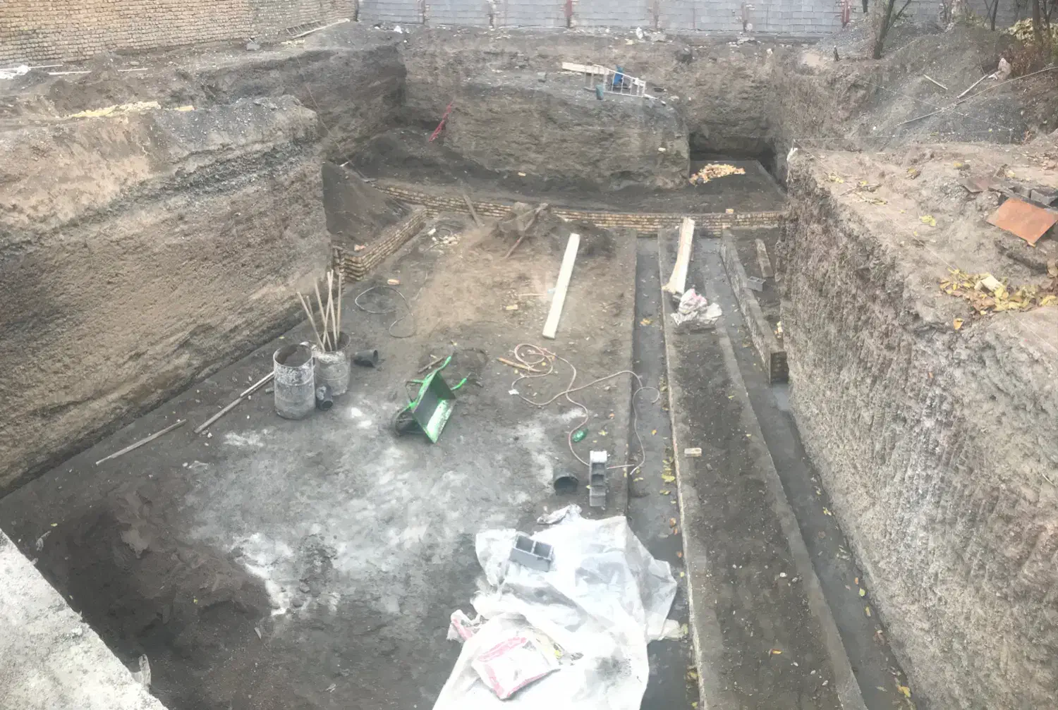 پیمانکاری تعمیرات تخریب اجراساختمان استخر باغ ویلا|خدمات پیشه و مهارت|مشهد, سجاد شهر|دیوار