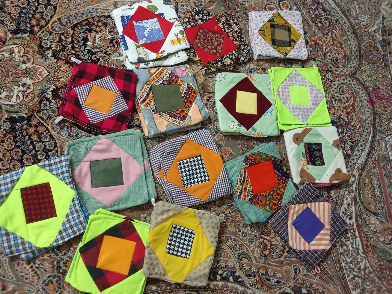 دستگیره|لوازم خیاطی و بافتنی|شاهین‌شهر, عطار|دیوار