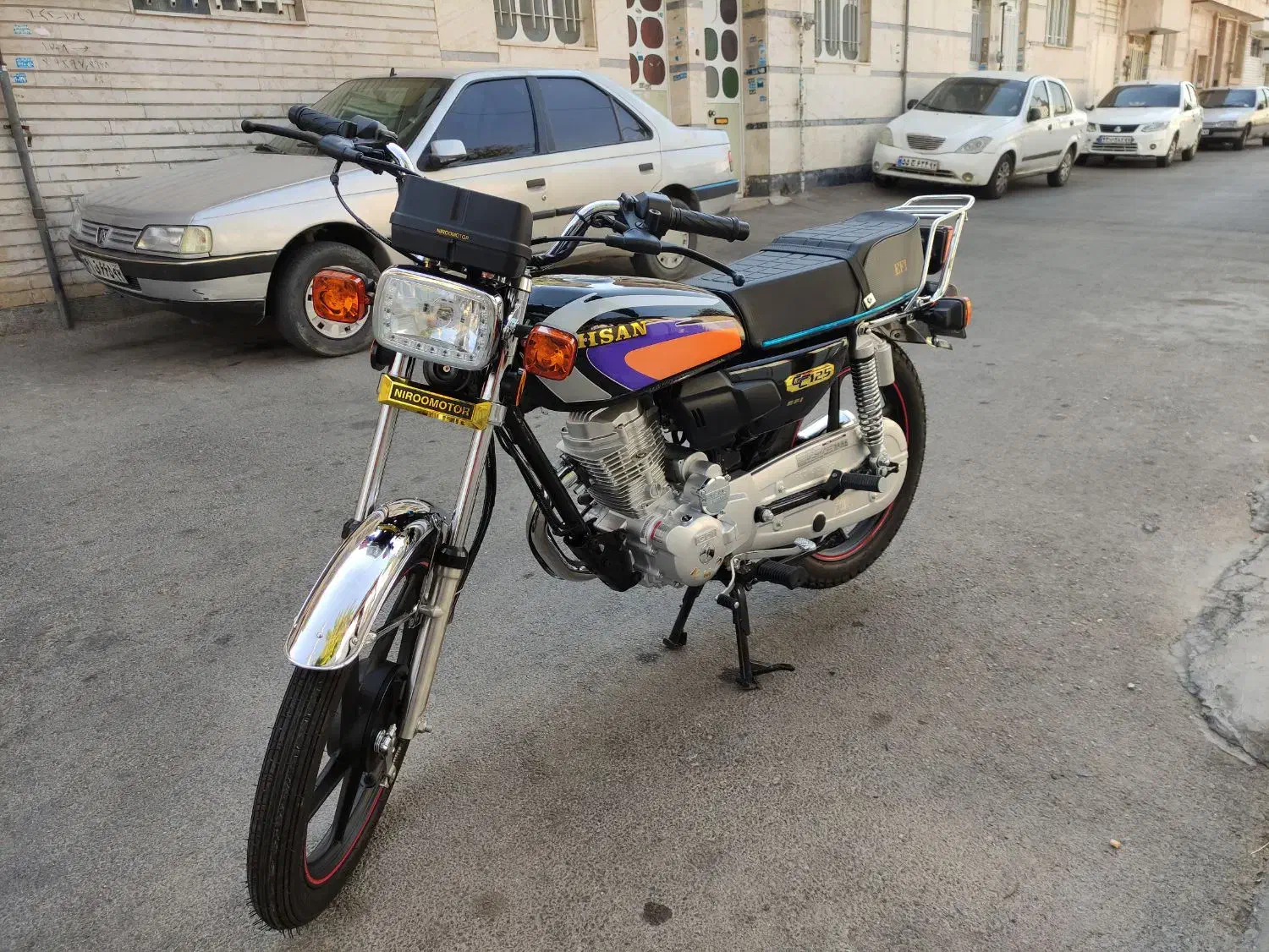 موتور هوندا ۱۲۵ مارک احسان نیرو موتور|موتورسیکلت|شیراز, کوشک میدان|دیوار