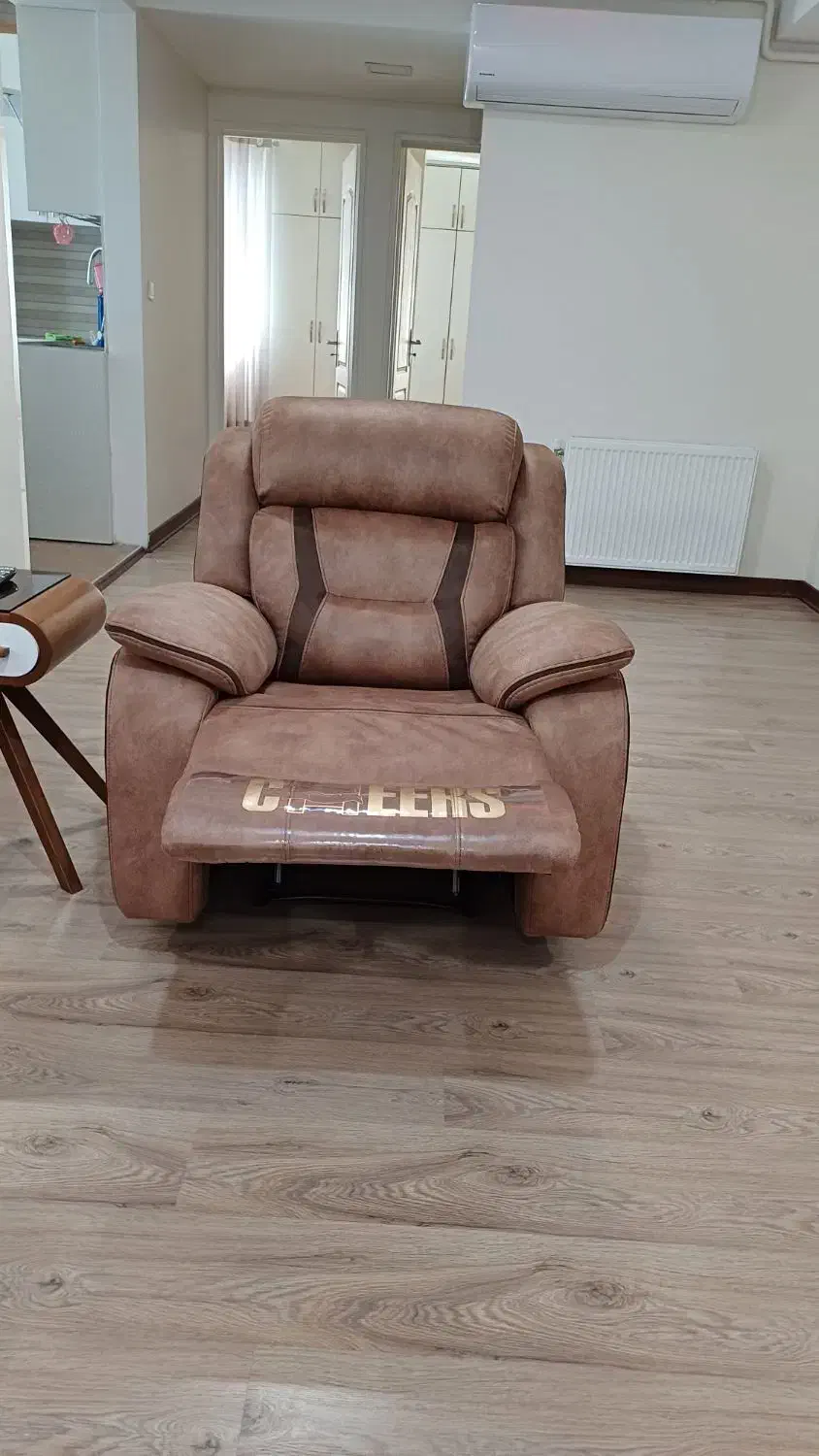 یکدست مبل راحتی ۷ نفره|مبلمان خانگی و میز عسلی|قزوین, |دیوار