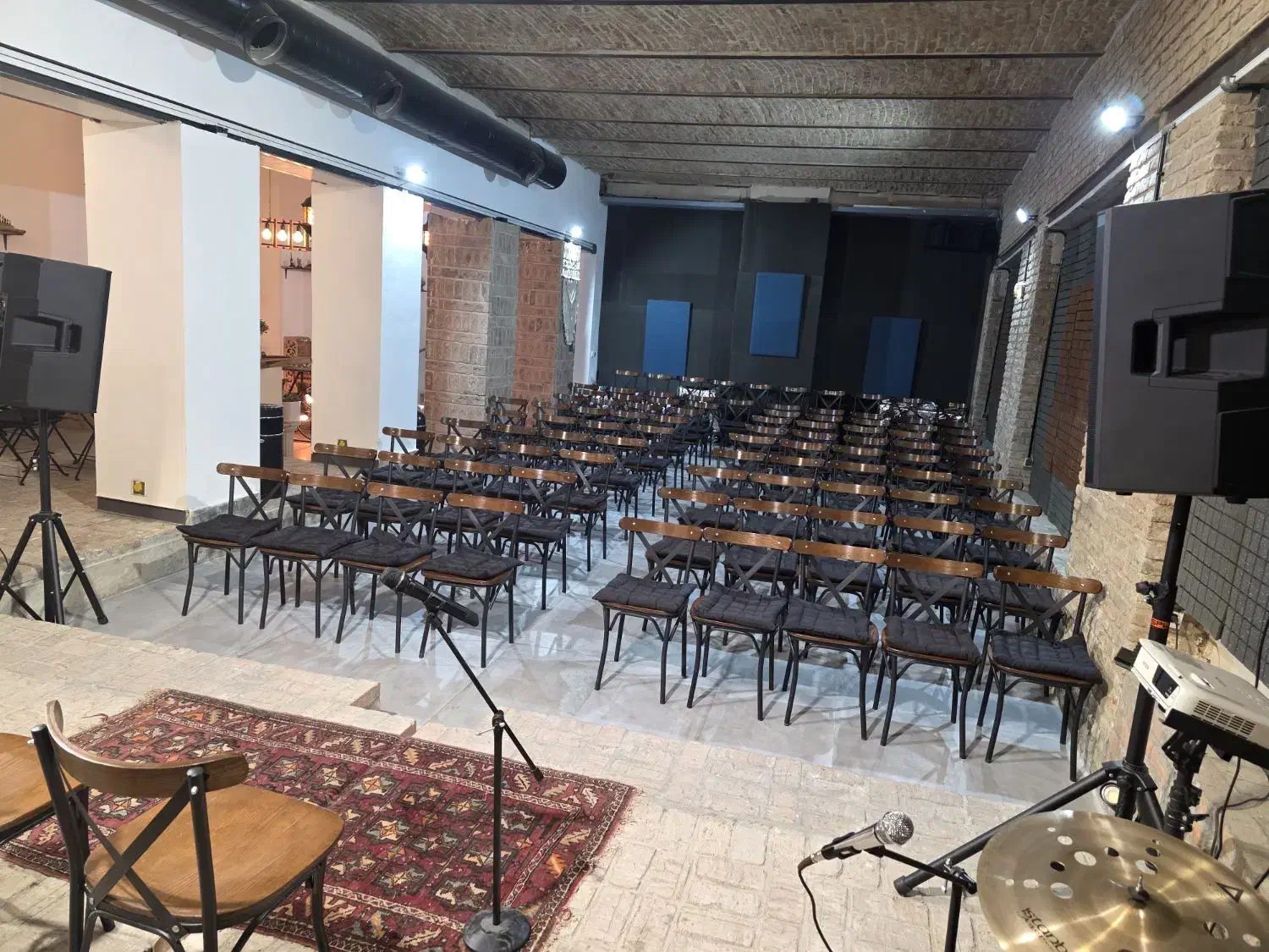 اجاره سالن همایش،سمینار و انواع کارگاههای آموزشی|اجارهٔ کوتاه‌مدت دفتر کار و فضای آموزشی|تهران, ایرانشهر|دیوار