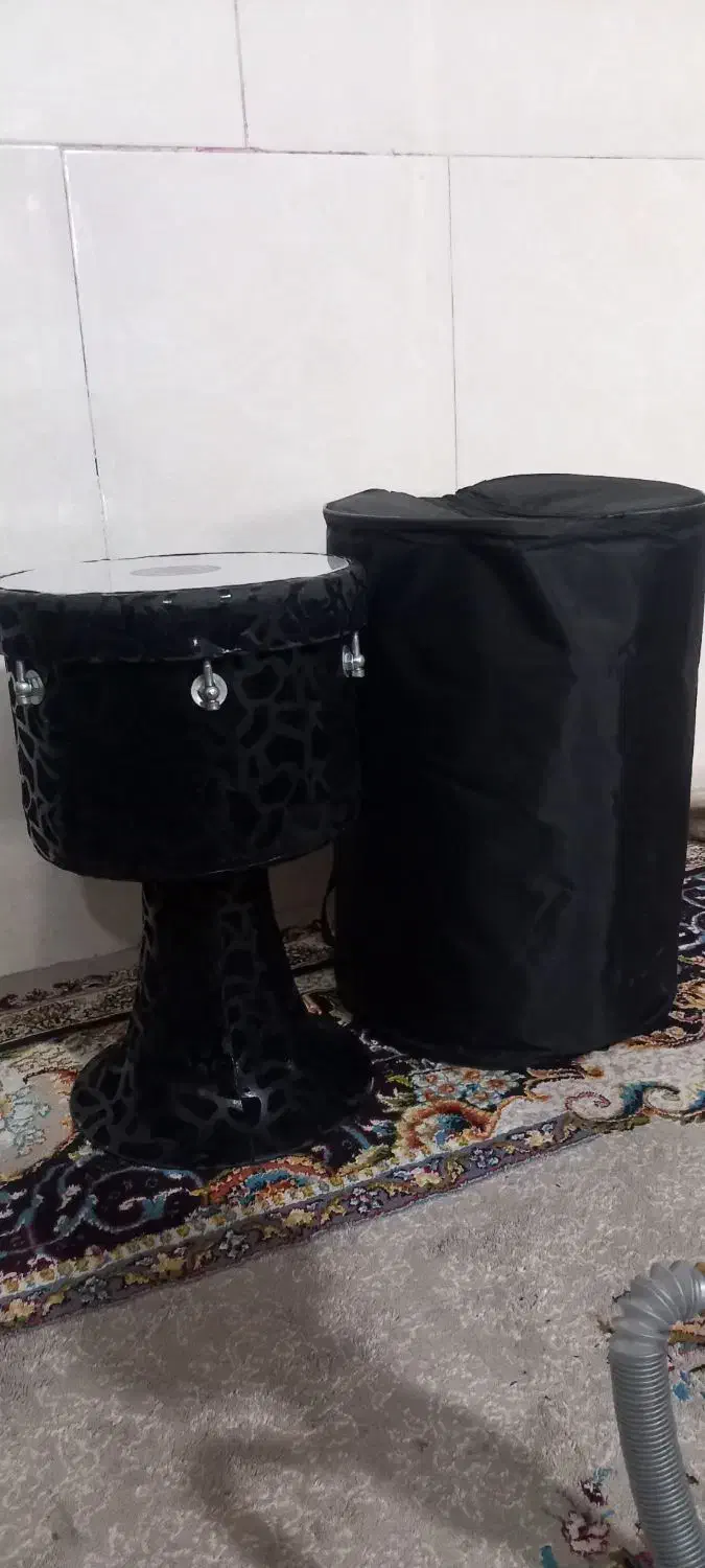 تمبک|سازهای سنتی|نیشابور, چمبران|دیوار