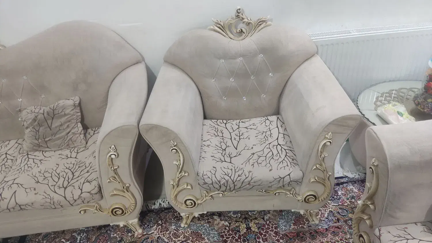 مبل راحتی  ۷نفره|مبلمان خانگی و میز عسلی|پرند, فاز ۴|دیوار