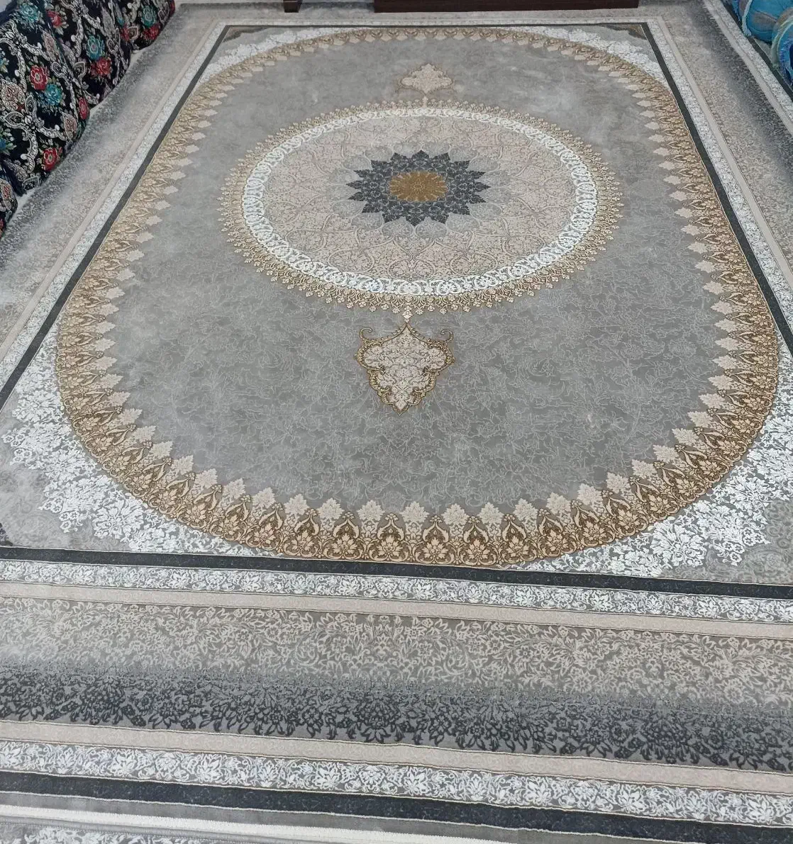 فروش فرش با قیمت عالی|فرش|ایرانشهر, |دیوار