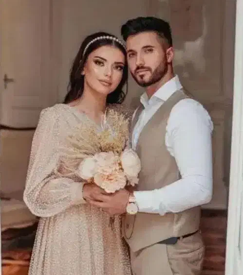 لباس مجلسی اف یلدا|لباس|پیشوا, |دیوار