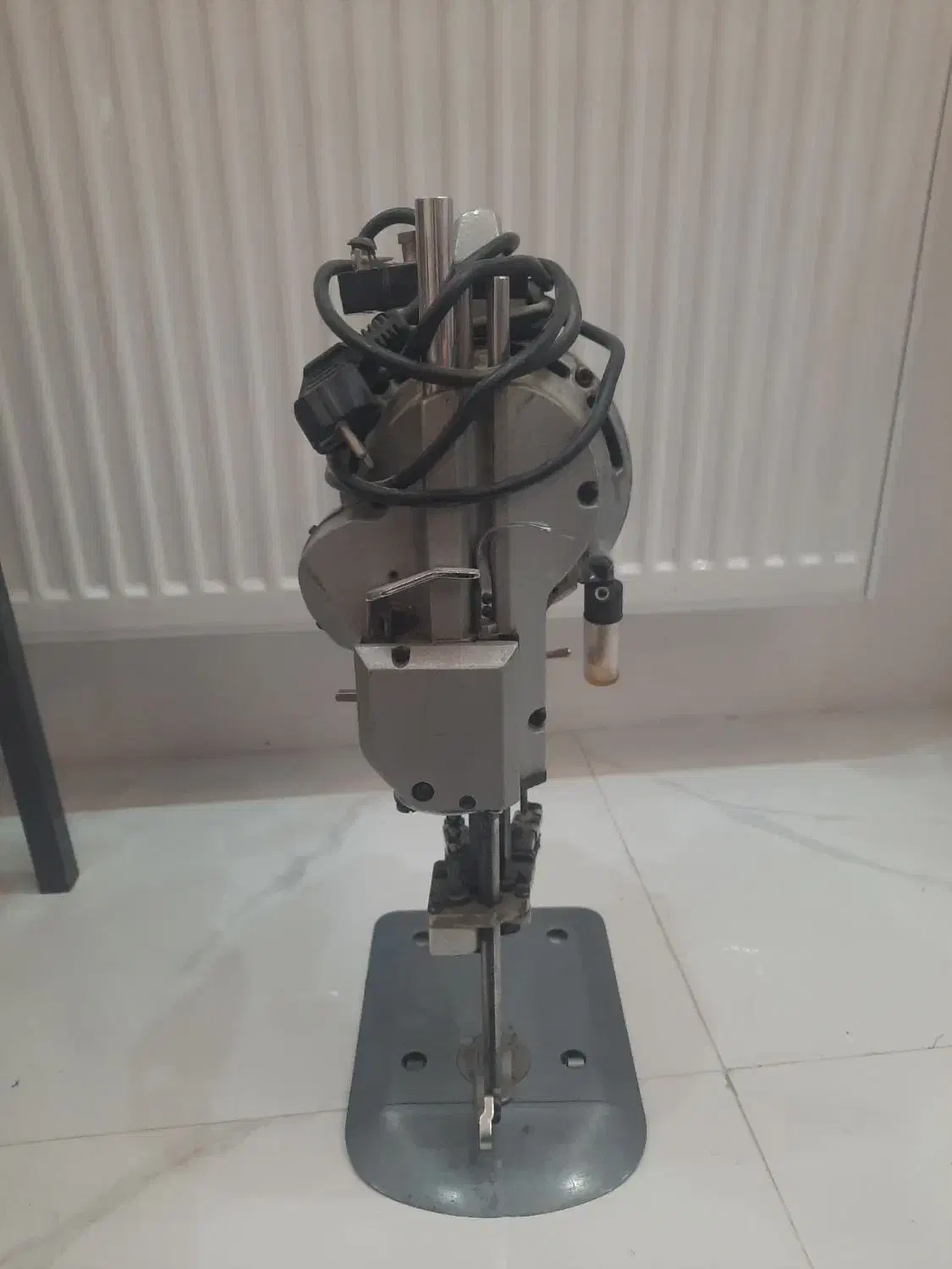 قیچی برقی|لوازم خیاطی و بافتنی|مشهد, دوست آباد|دیوار