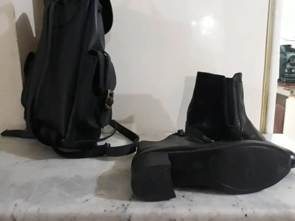 چکمه و کوله|کیف، کفش، کمربند|اهواز, ۳۰ متری|دیوار