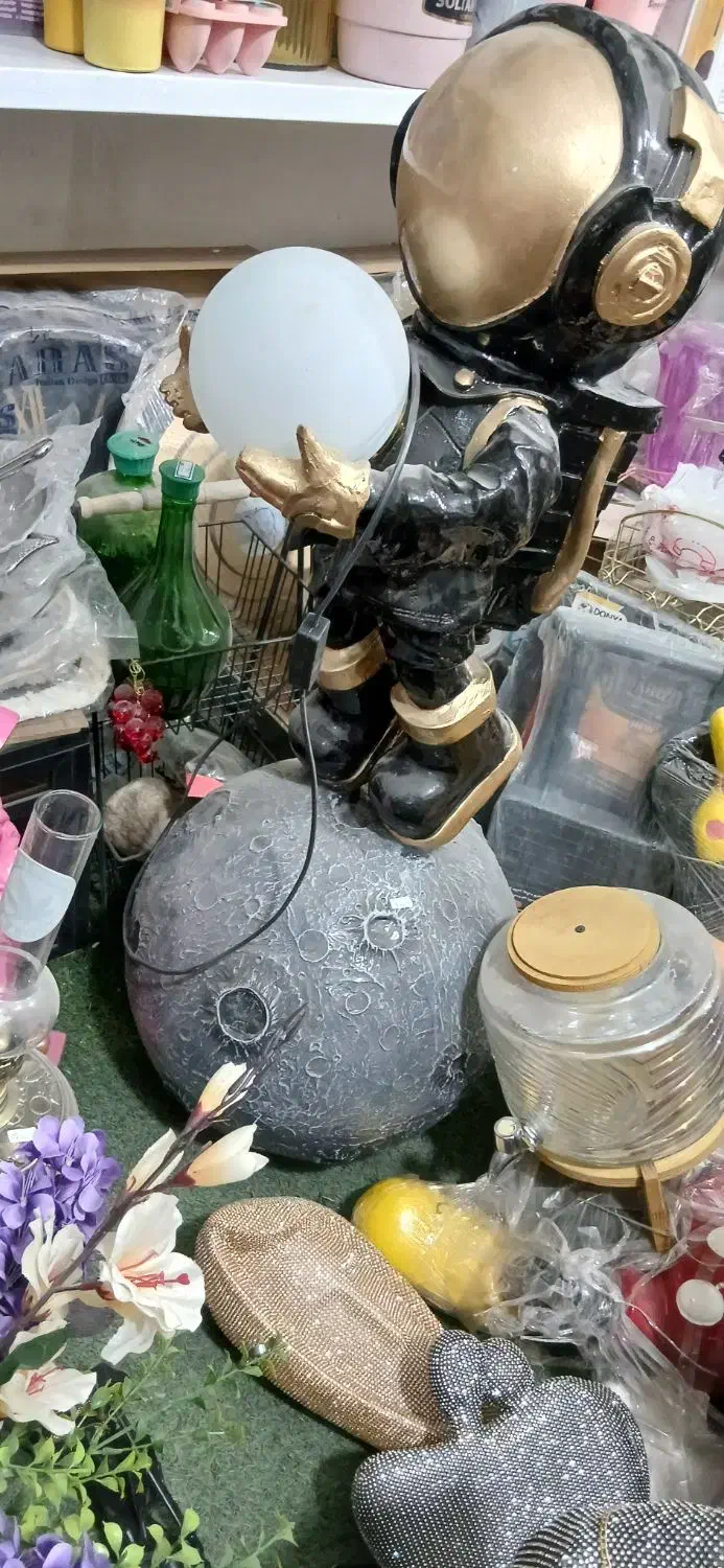 چراغ خواب فضا نورد|چراغ خواب و آباژور|پاکدشت, پاکدشت (مامازند)|دیوار