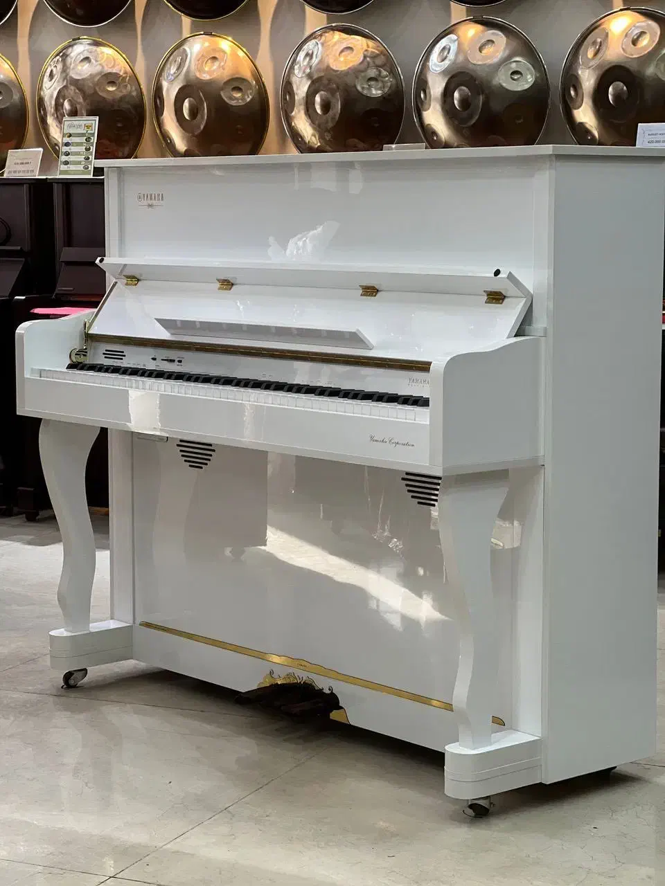 پیانو طرح اکوستیک یاماها|پیانو، کیبورد، آکاردئون|اهواز, زوویه ۲|دیوار