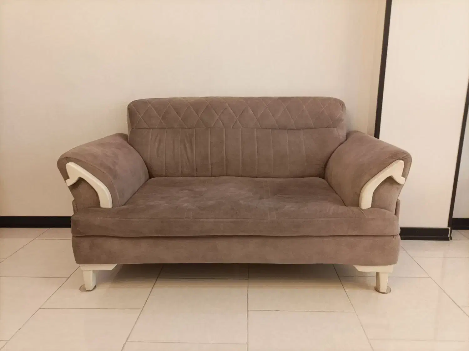 راحتی دو نفره|مبلمان خانگی و میز عسلی|فردیس, قریشی|دیوار