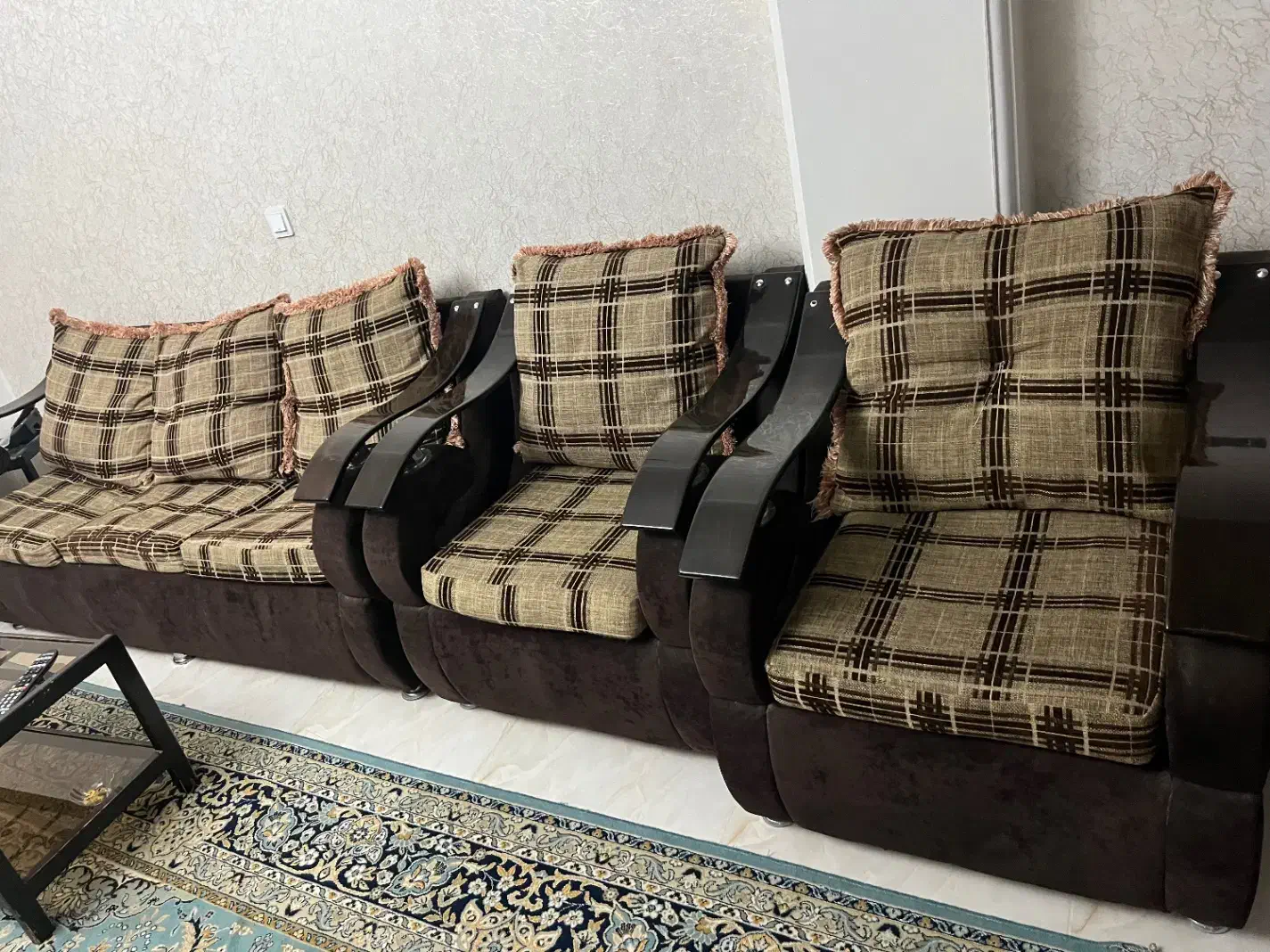 مبل ۷ نفره|مبلمان خانگی و میز عسلی|بابل, |دیوار