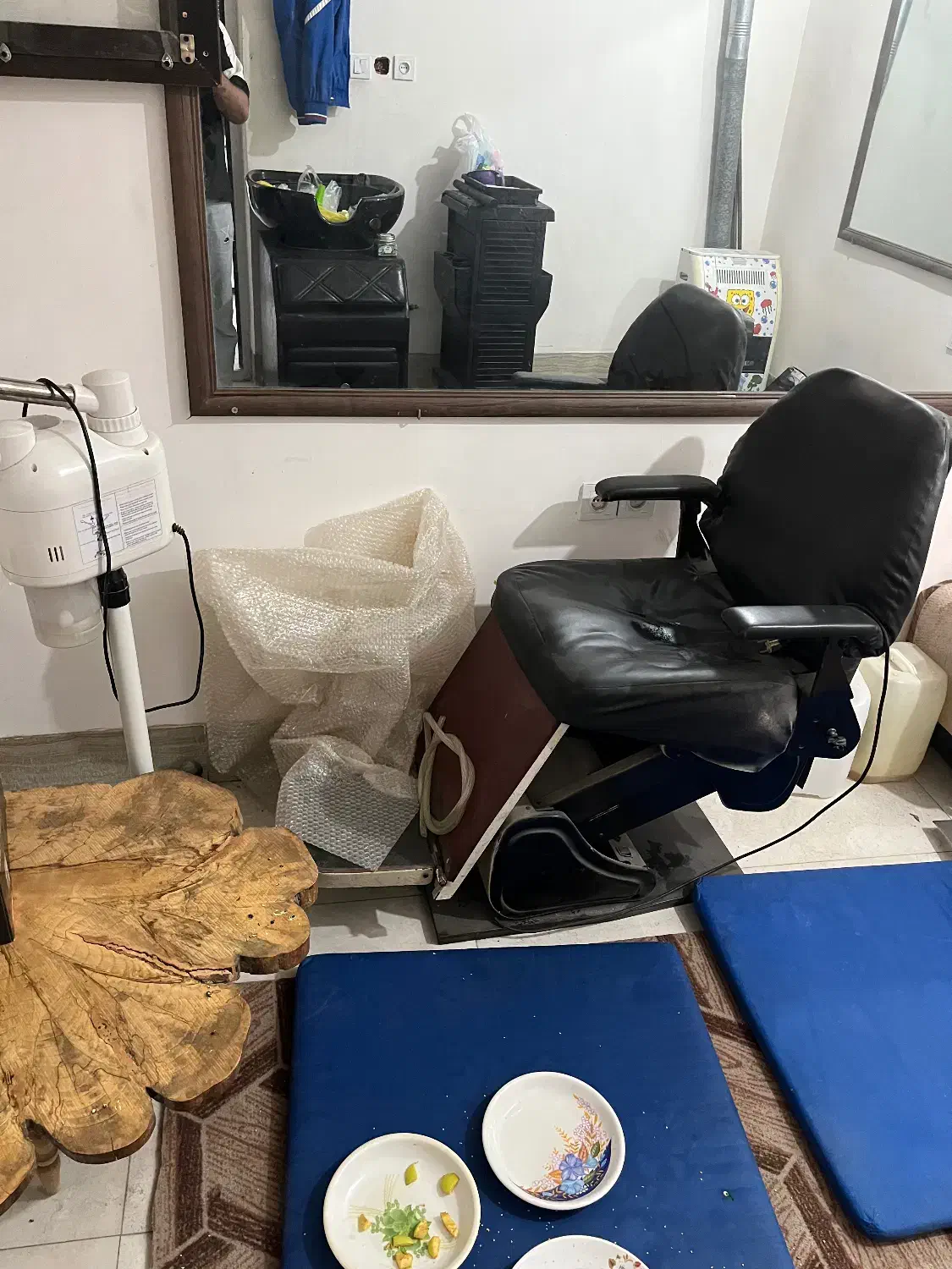 صندلی کار ارایشگاه|آرایشگاه و سالنهای زیبایی|بندر گز, |دیوار