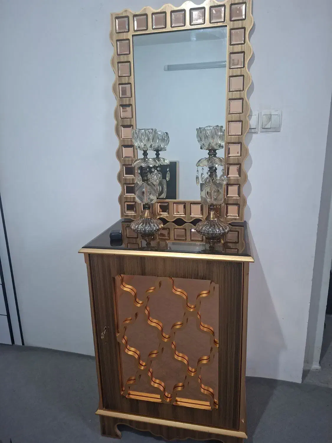 آینه کنسول و شمعدان|بوفه، ویترین، کنسول|گلبهار, شهر جدید گلبهار|دیوار