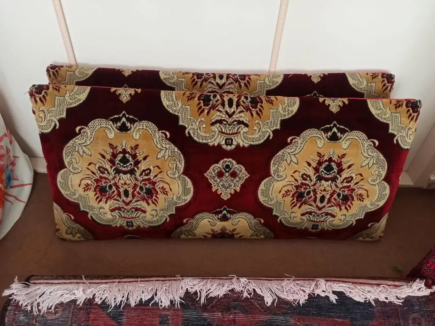 پشتی قدیمی|پشتی|قزوین, |دیوار