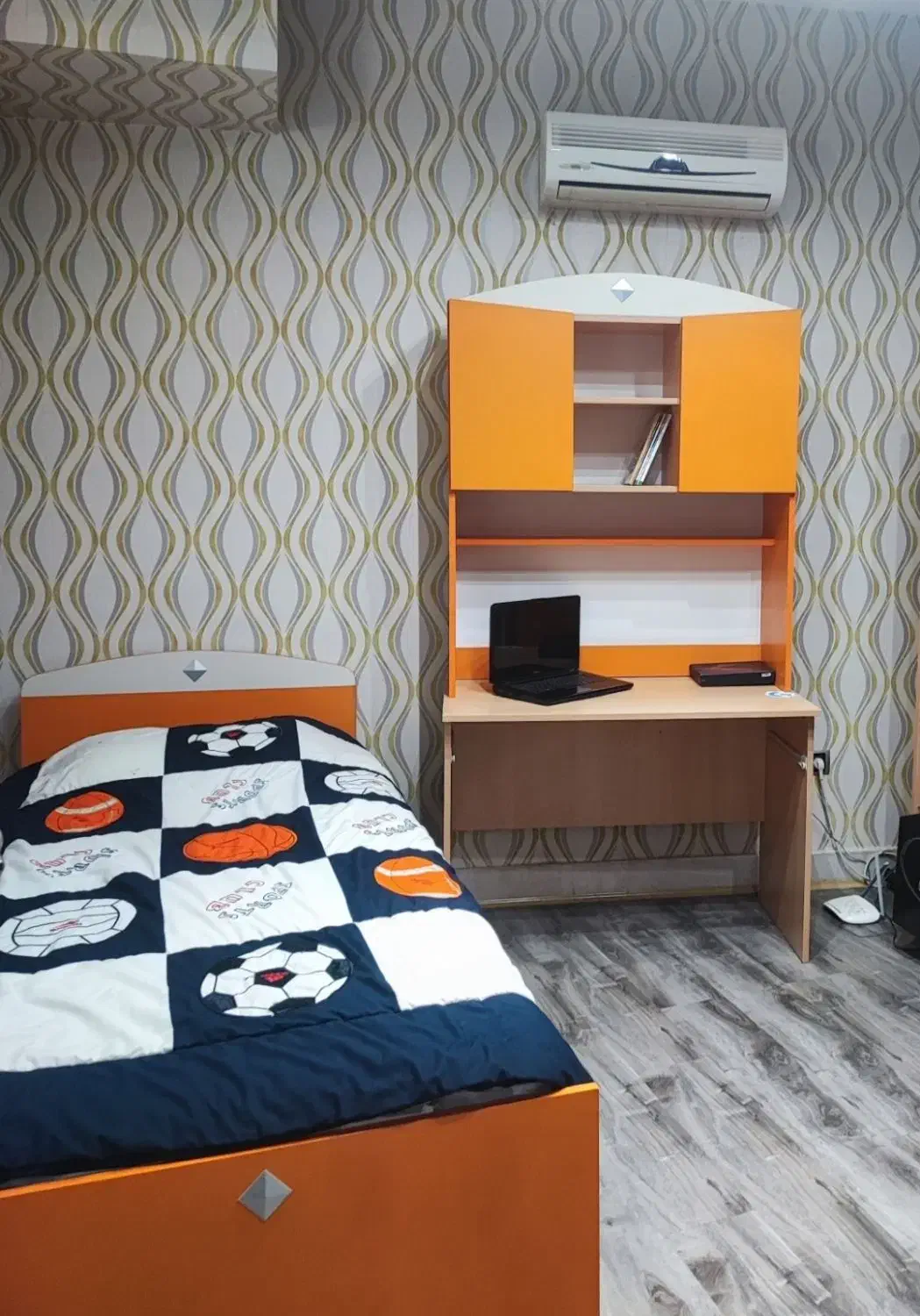 سرویس خواب کودک و نوجوان|تخت و سرویس خواب|کاشان, امیرکبیر|دیوار