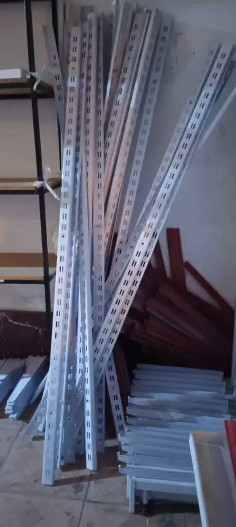 قفسه فروشگاهی در حد نو|فروشگاه و مغازه|پارس‌آباد, |دیوار